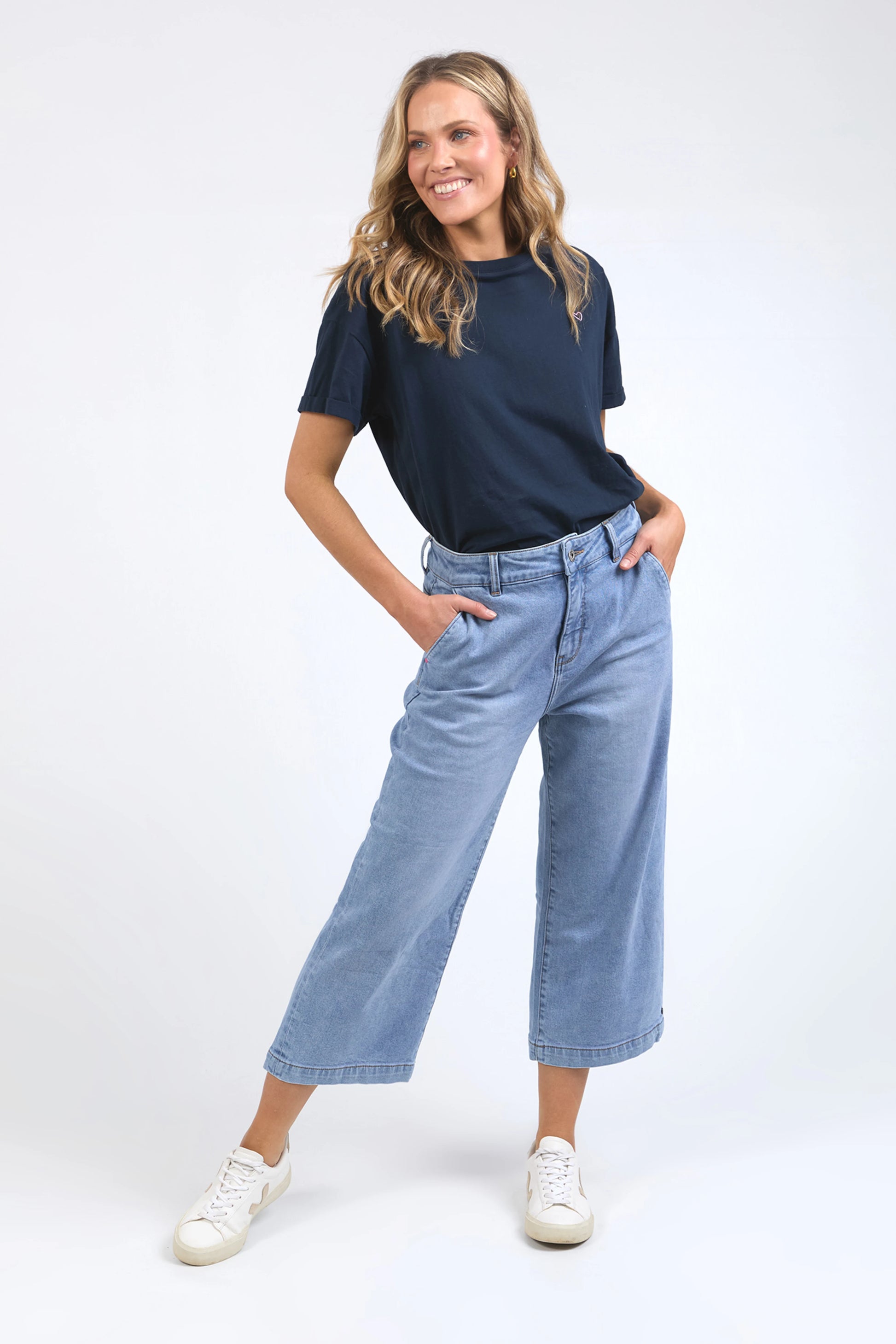 ELM SIDNEY CROPPED WIDE LEG JEAN - LIGHT BLUE WASH - THE VOGUE STORE