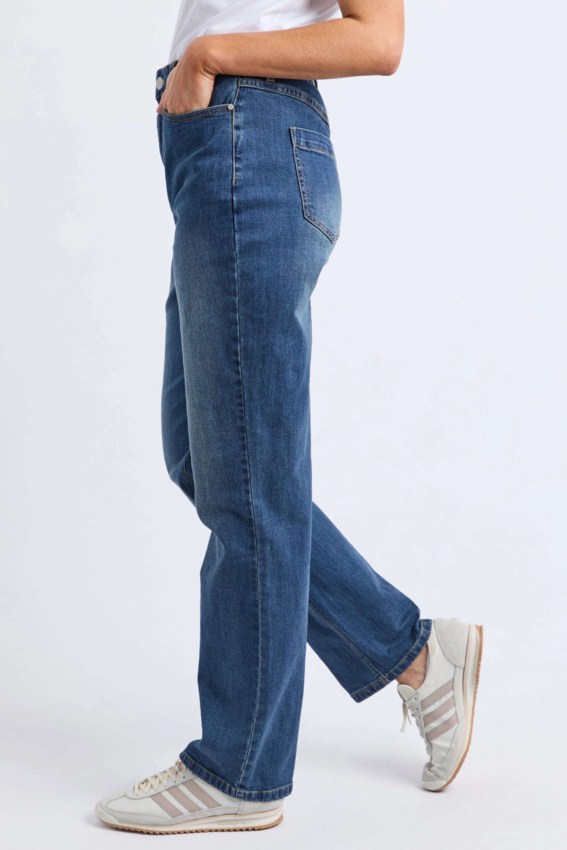 FOXWOOD DEMAND JEAN - VINTAGE BLUE WASH - THE VOGUE STORE