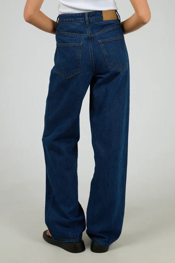 SILENT THEORY JADE BAGGY JEAN - DARK BLUE - THE VOGUE STORE