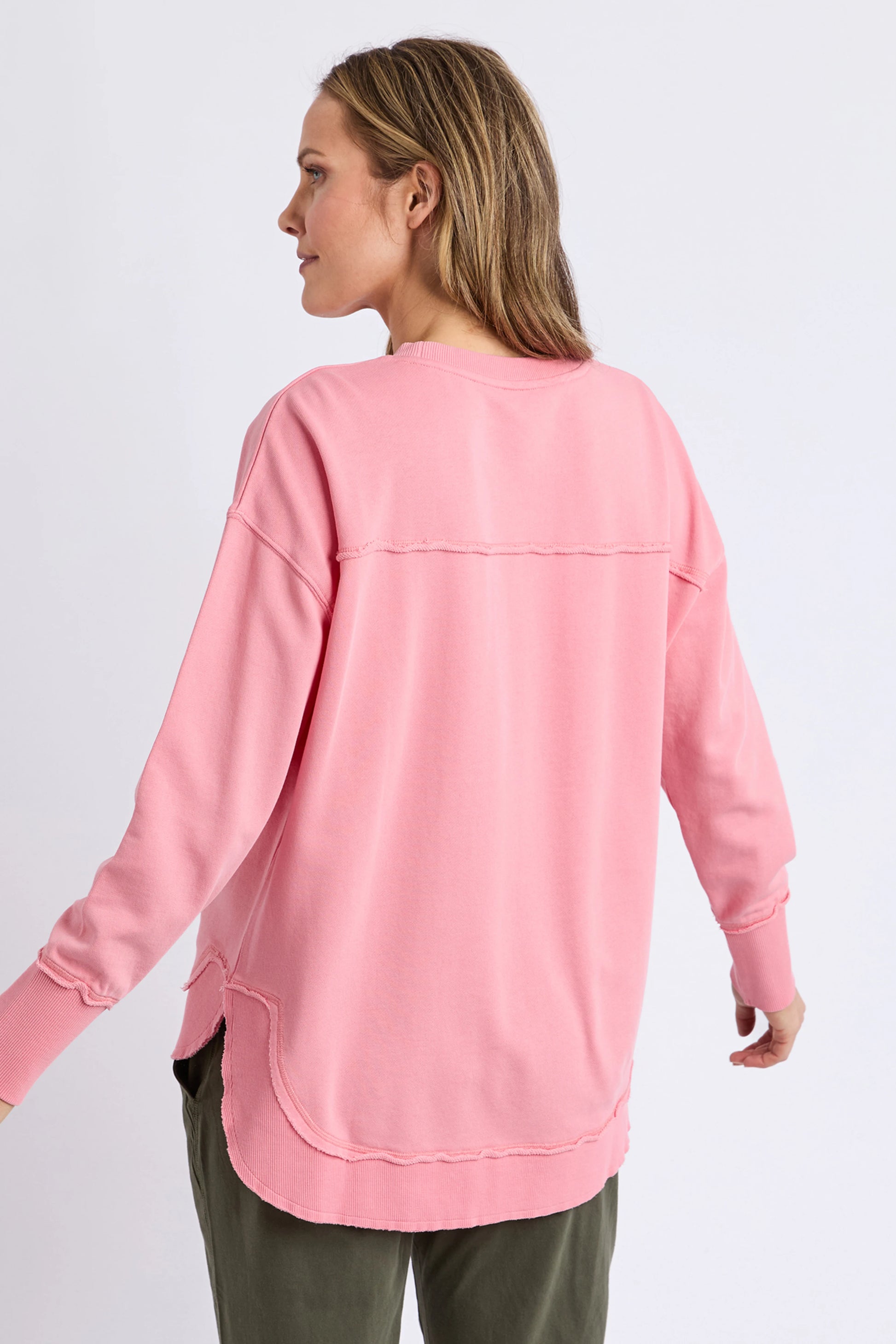 ELM ONE HEART CREW - CHARM PINK - THE VOGUE STORE
