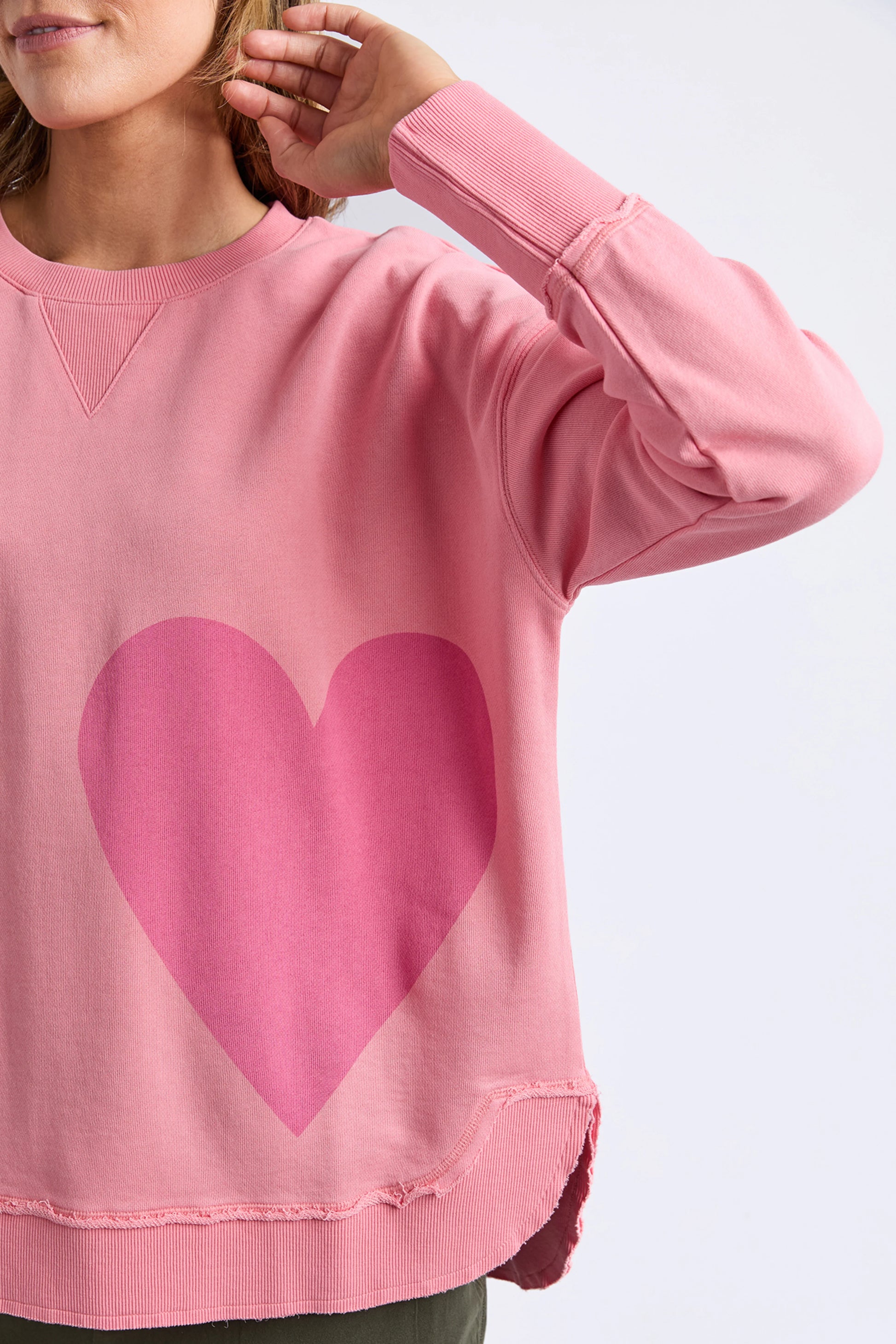 ELM ONE HEART CREW - CHARM PINK - THE VOGUE STORE