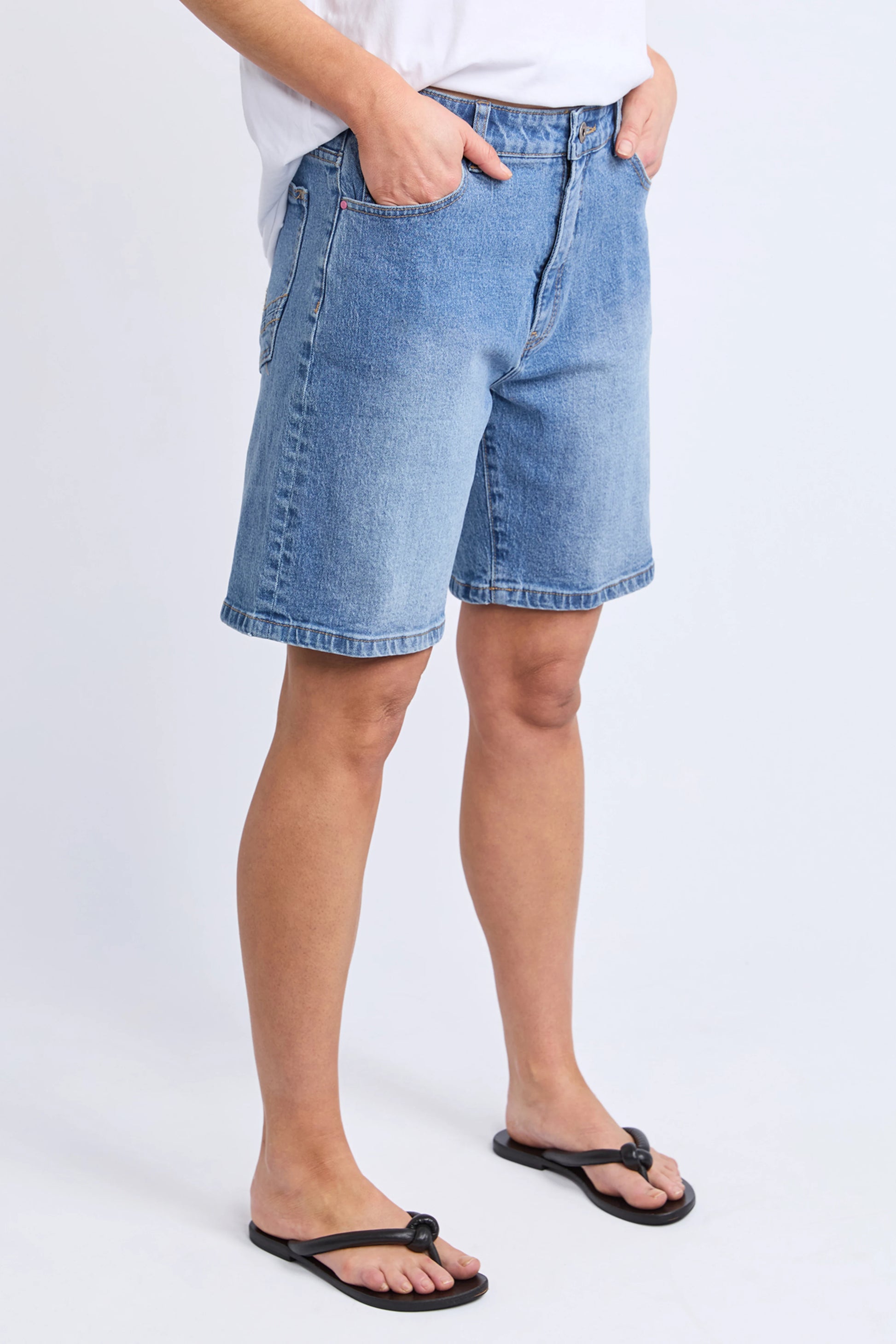 ELM MACIE DENIM SHORT - MID BLUE WASH - THE VOGUE STORE