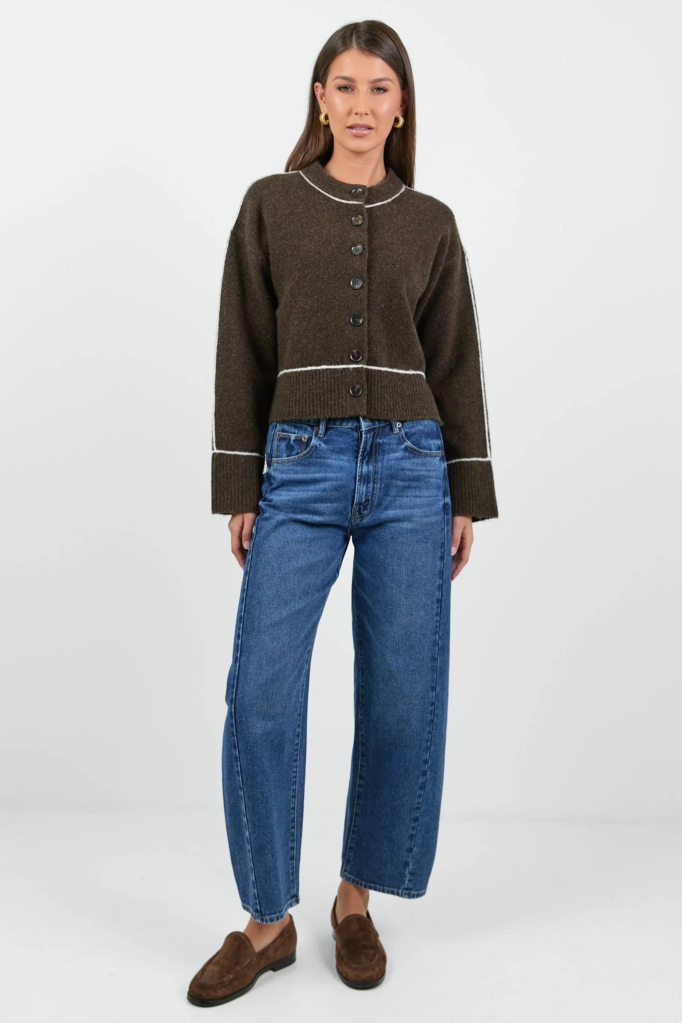 STORIES BE TOLD HABITUAL CHOCOLATE CREWNECK CARDIGAN - THE VOGUE STORE