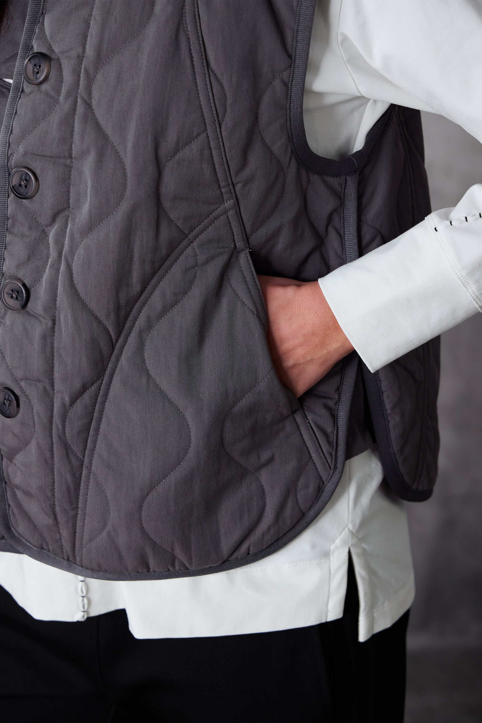 LANIA COLT VEST - CAROB - THE VOGUE STORE