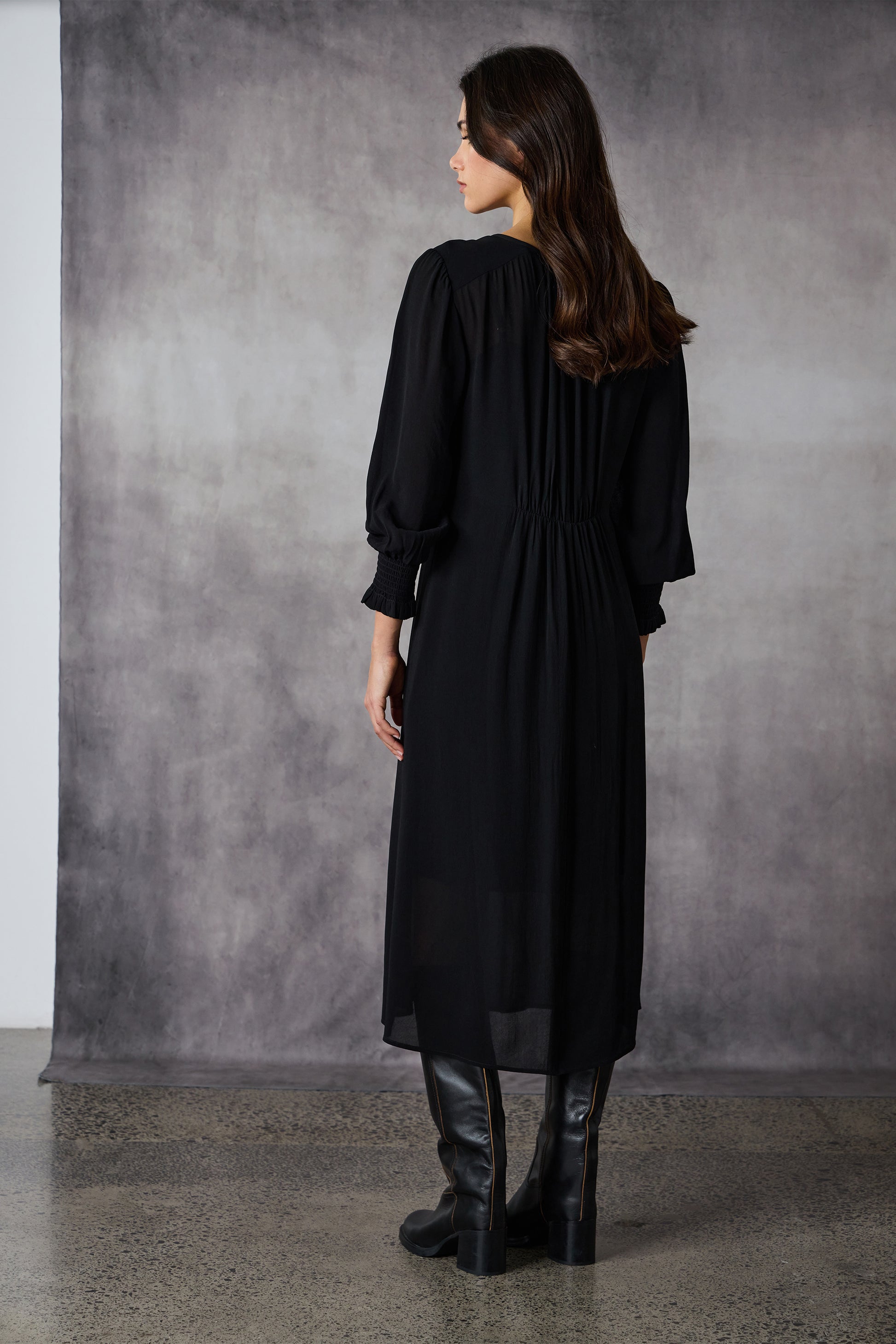 LANIA SHADOW DRESS - BLACK - THE VOGUE STORE