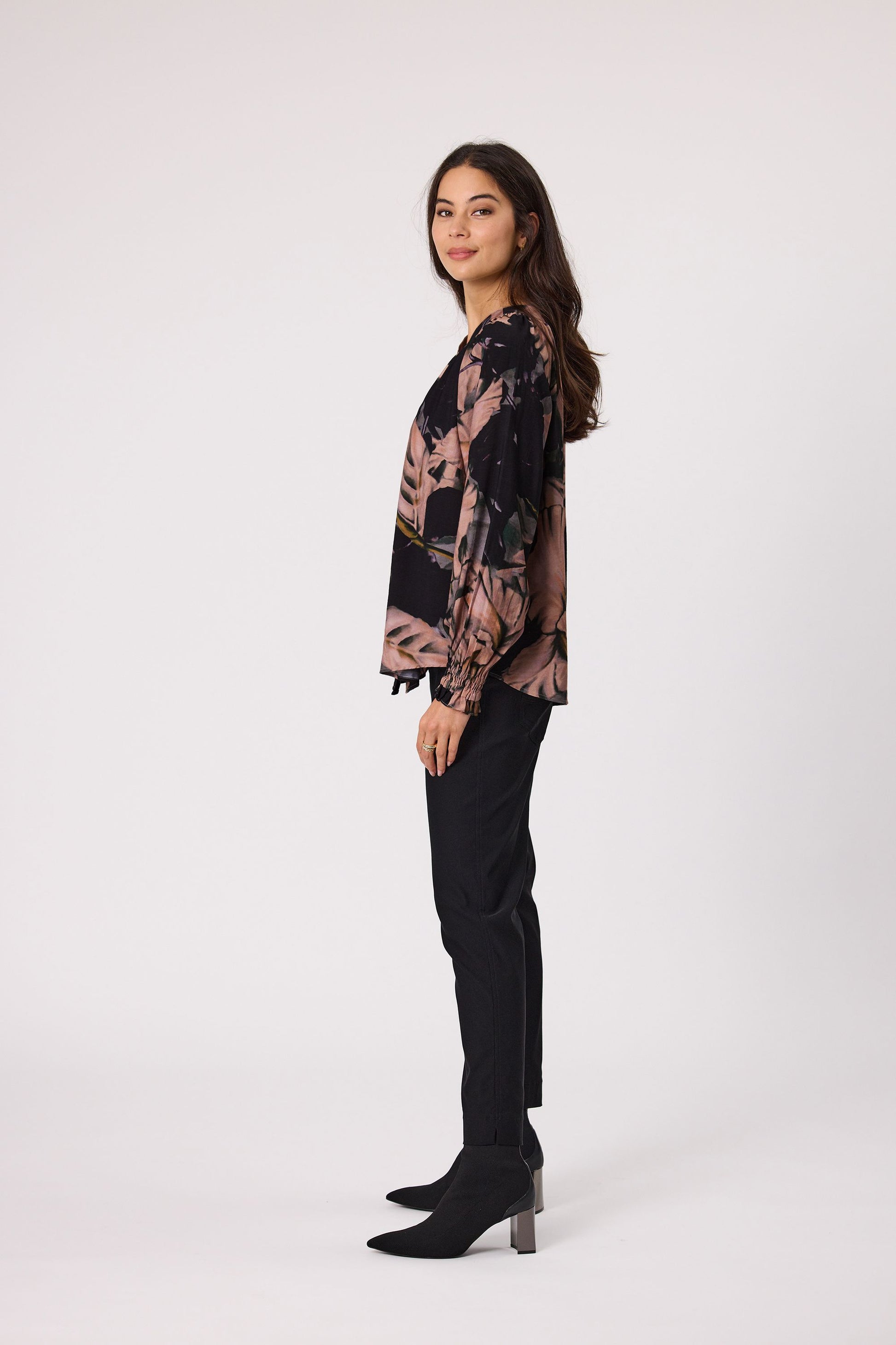 DESIGN NATION BOUNTY TOP - THE VOGUE STORE