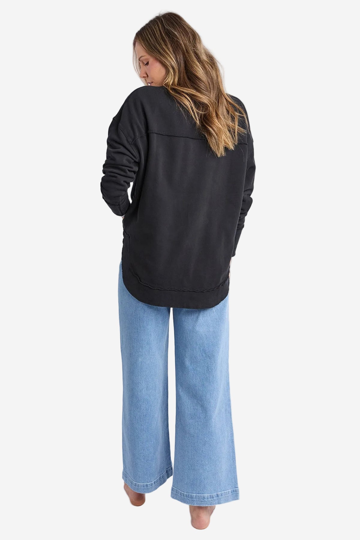 FOXWOOD SIMPLIFIED CREW - BLACK ON BLACK - THE VOGUE STORE