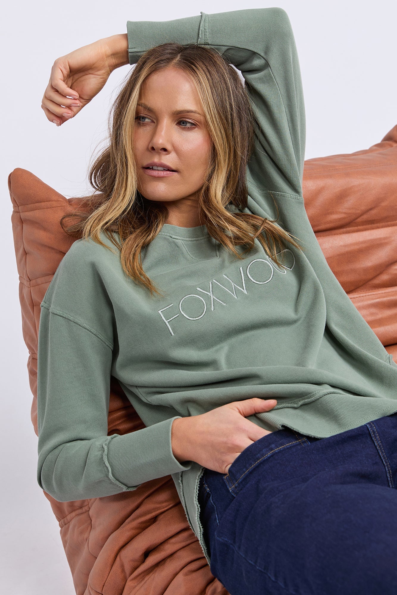 FOXWOOD SIMPLIFIED CREW - SAGE - THE VOGUE STORE