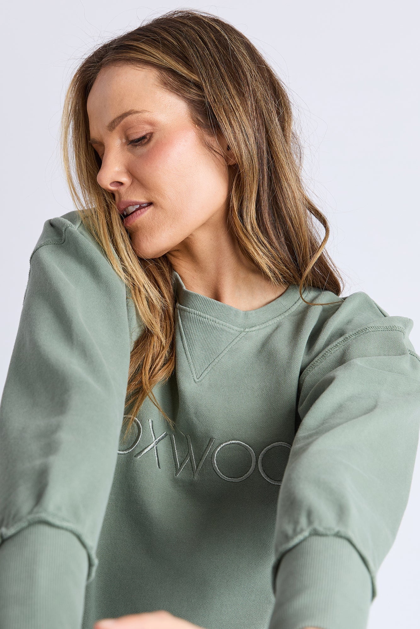 FOXWOOD SIMPLIFIED CREW - SAGE - THE VOGUE STORE