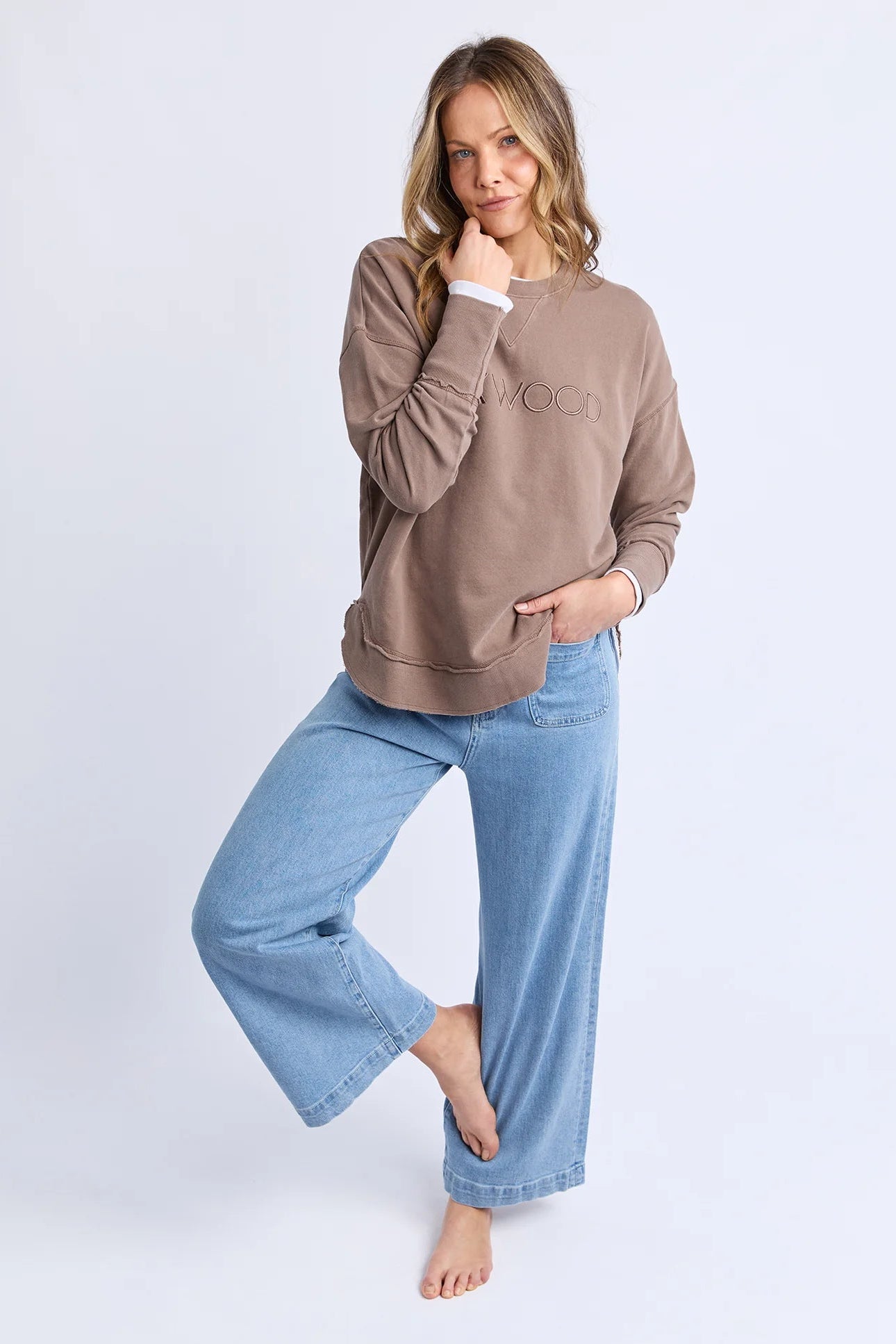 FOXWOOD SIMPLIFIED CREW - CHOCOLATE BROWN - THE VOGUE STORE