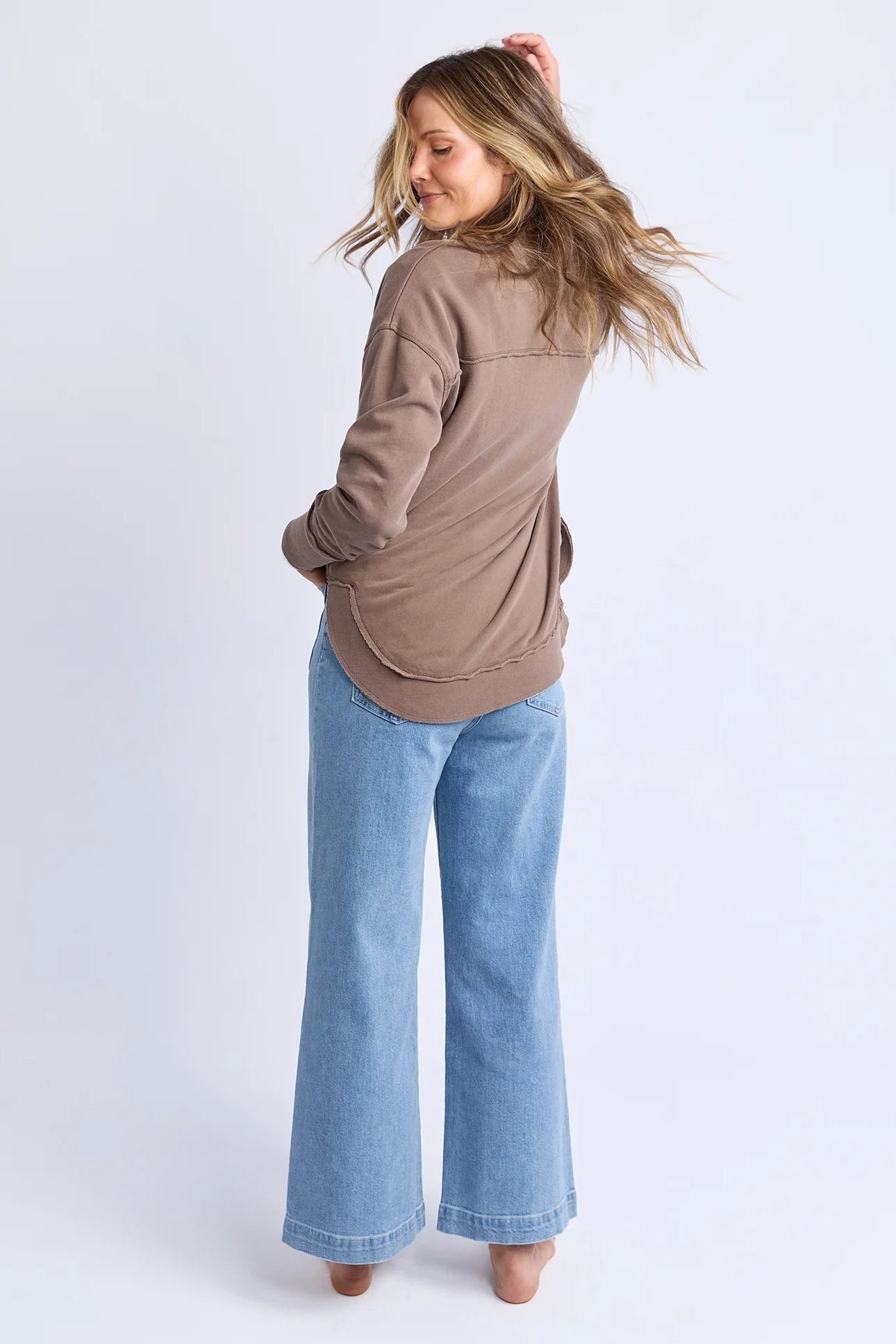 FOXWOOD SIMPLIFIED CREW - CHOCOLATE BROWN - THE VOGUE STORE