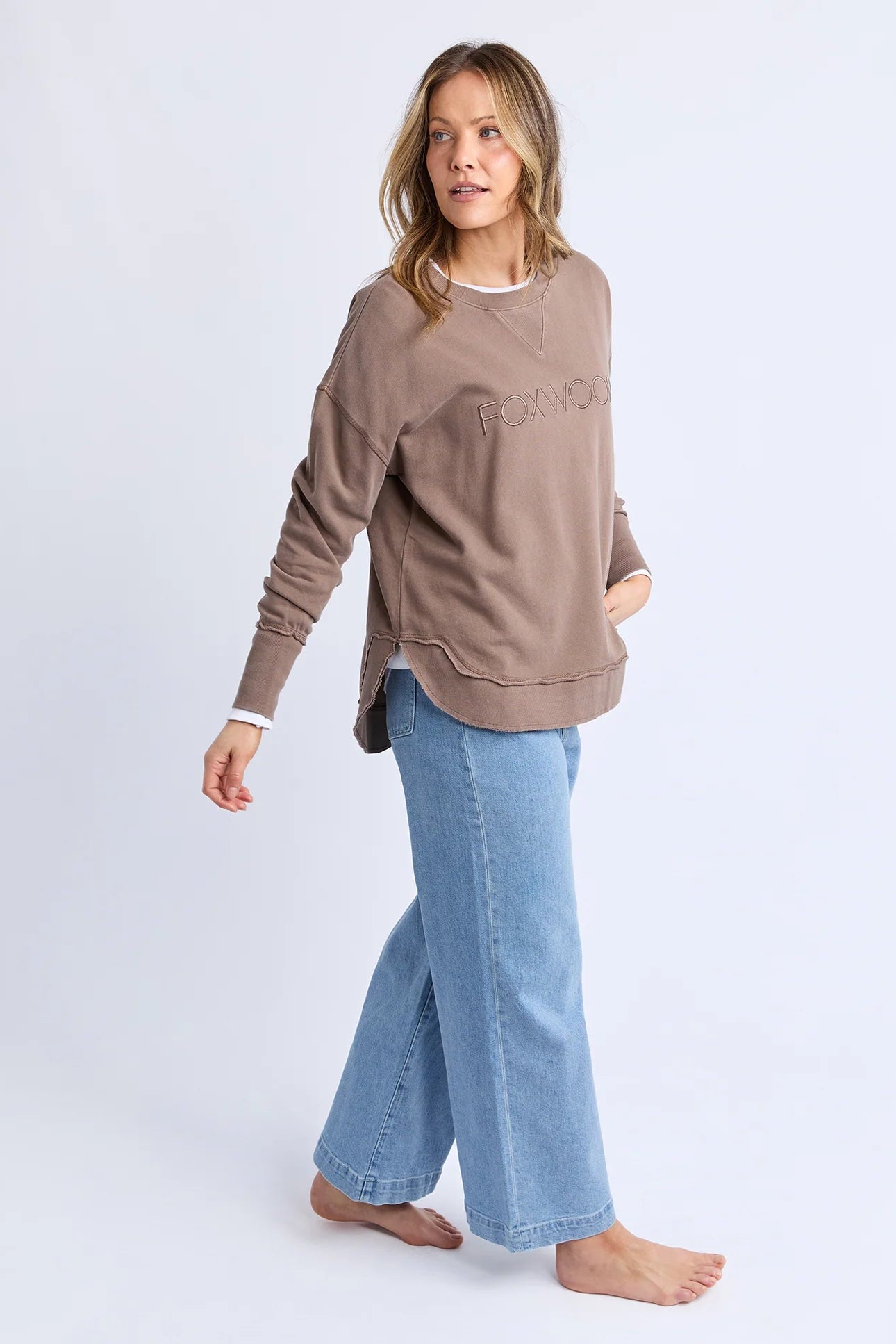 FOXWOOD SIMPLIFIED CREW - CHOCOLATE BROWN - THE VOGUE STORE