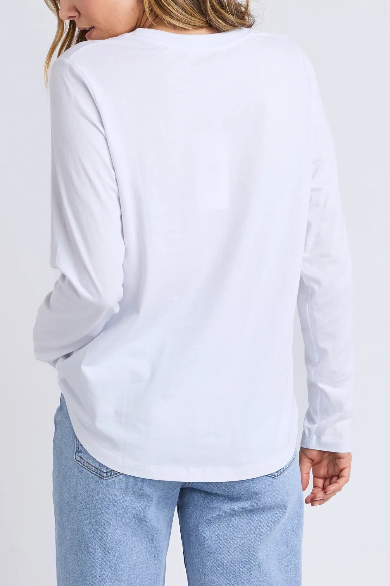 FOXWOOD SIGNATURE LONG SLEEVE TEE - WHITE - THE VOGUE STORE
