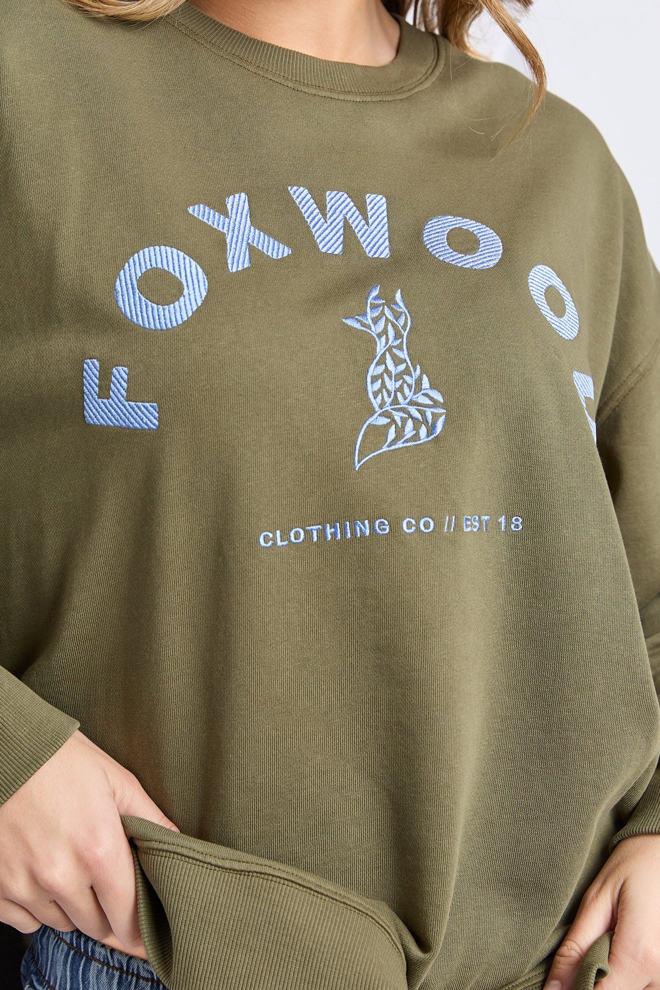 FOXWOOD EFFORTLESS CONTRAST CREW - MOSS - THE VOGUE STORE