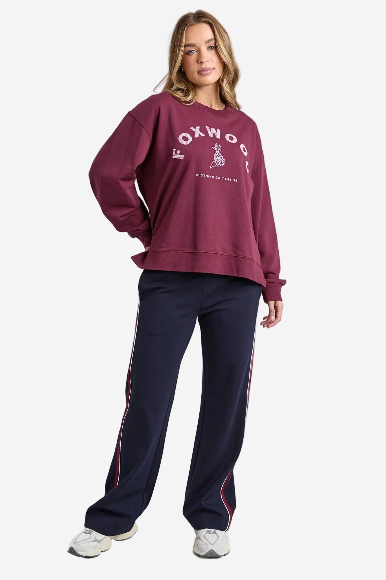 FOXWOOD EFFORTLESS CONTRAST CREW - WINE - THE VOGUE STORE
