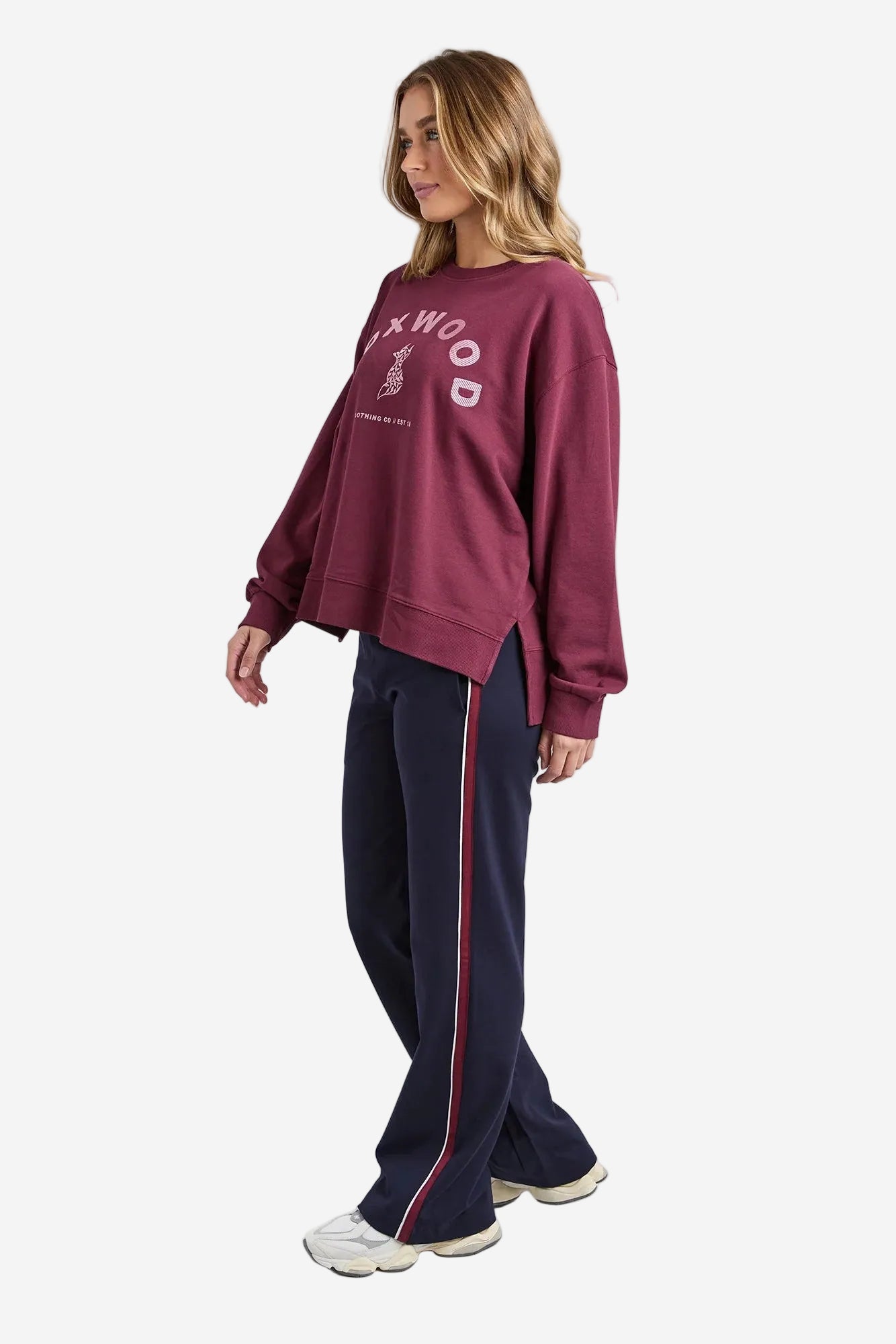 FOXWOOD EFFORTLESS CONTRAST CREW - WINE - THE VOGUE STORE