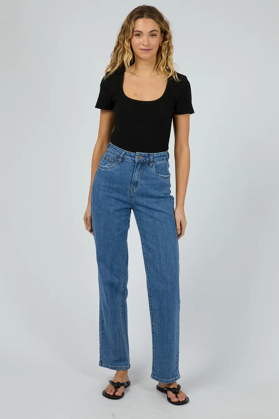 SILENT THEORY MIA TEE - BLACK - THE VOGUE STORE