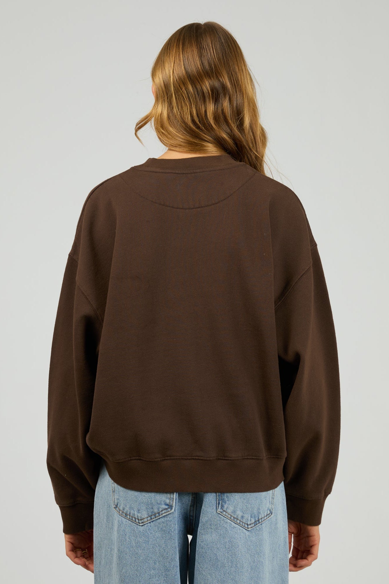 SILENT THEORY LUXE CREW - CHOCOLATE - THE VOGUE STORE