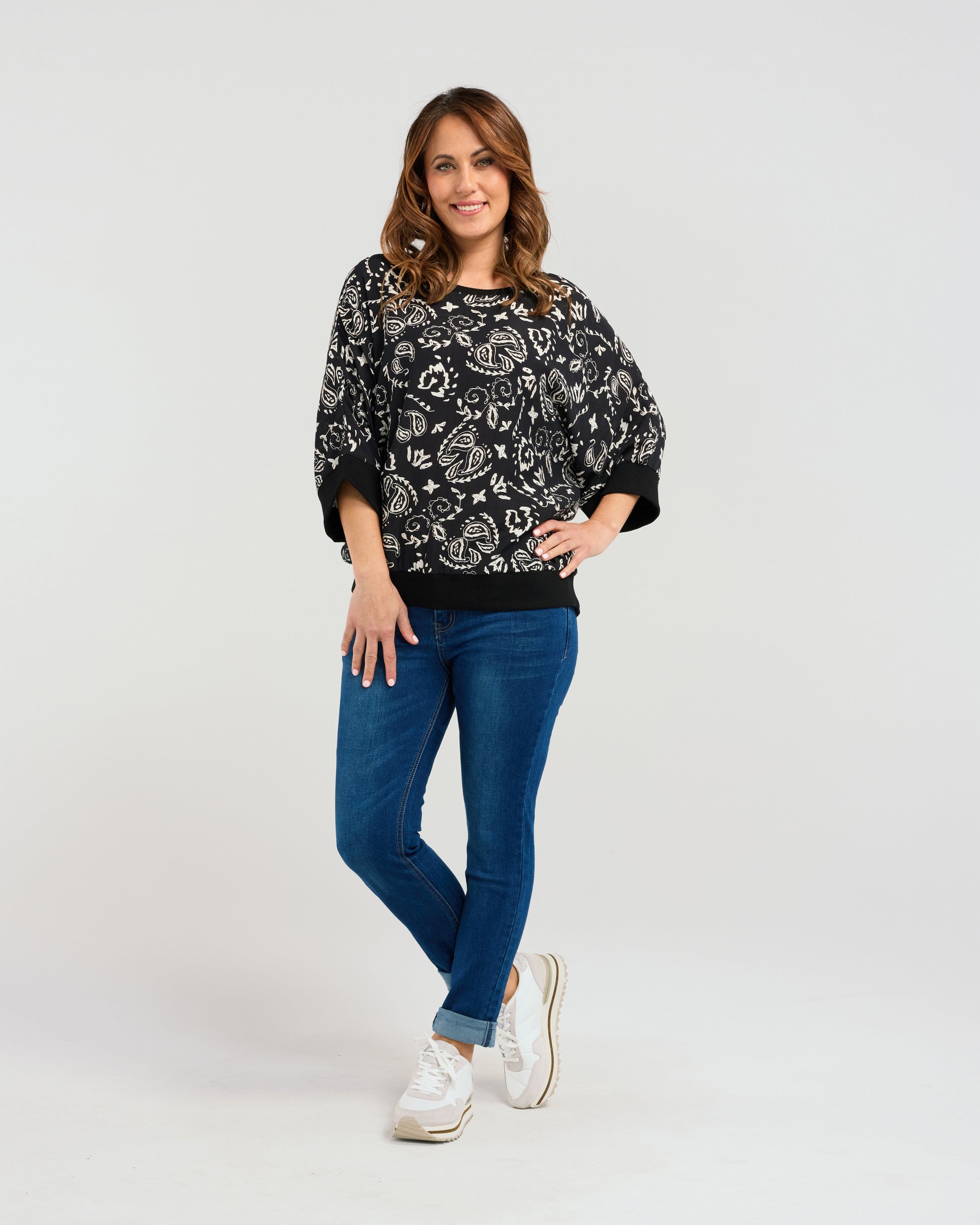 SEDUCE FLORENCE TOP - WHITE PAISLEY - THE VOGUE STORE