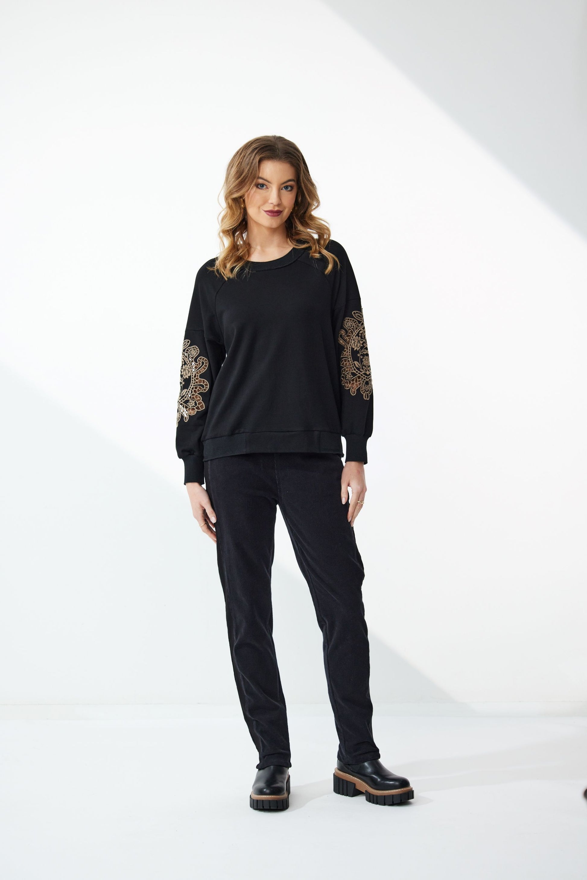 NEWPORT ISAAC SWEATSHIRT - BLACK - THE VOGUE STORE