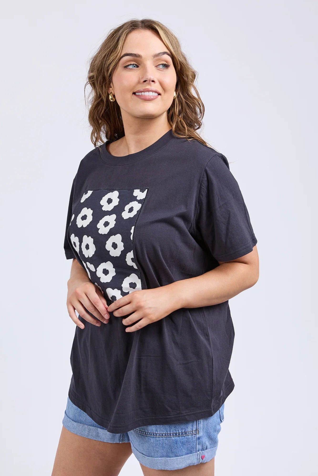 ELM AZALEA TEE - NAVY - THE VOGUE STORE