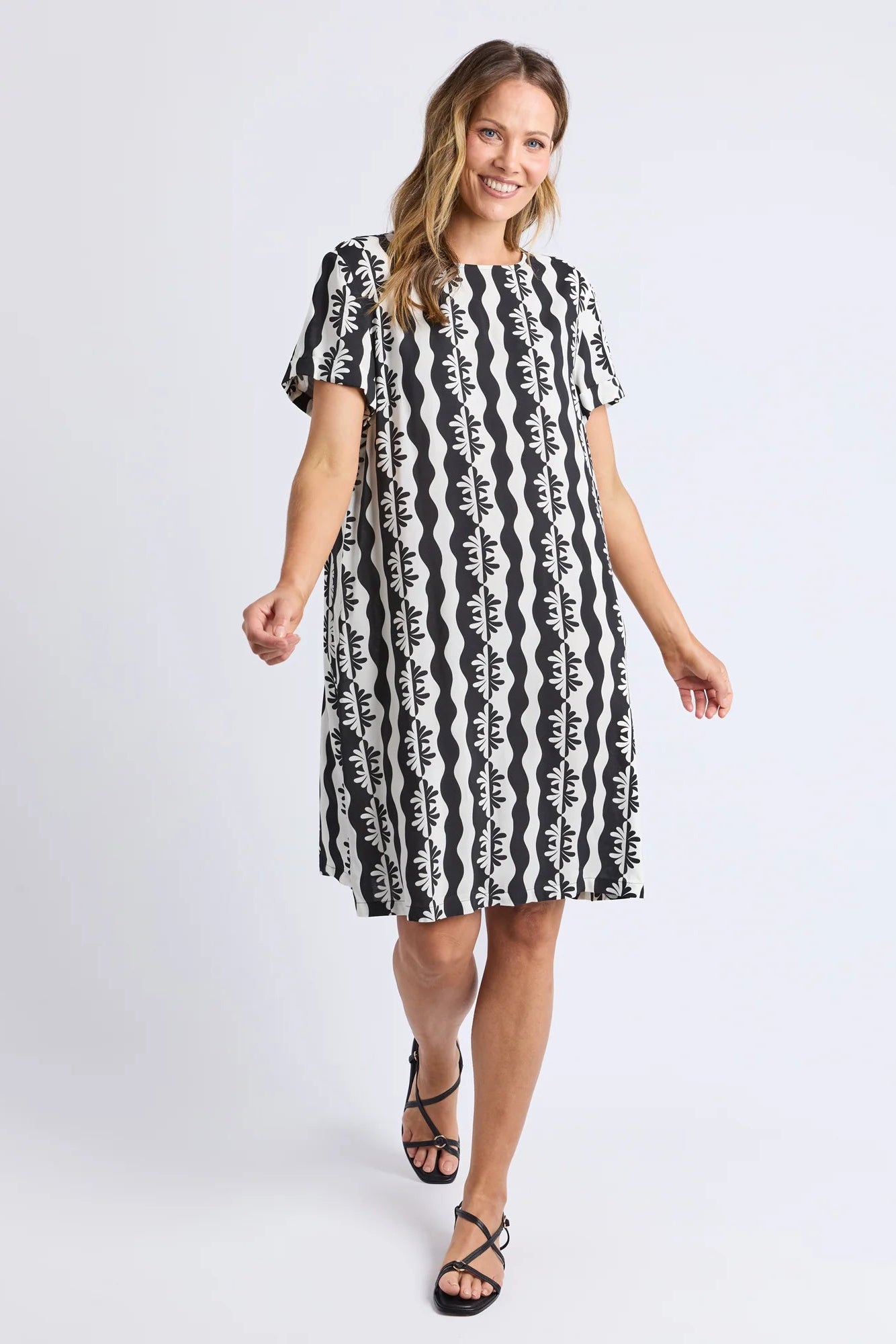 ELM CASA SHIFT DRESS - BLACK/MARSHMALLOW - THE VOGUE STORE
