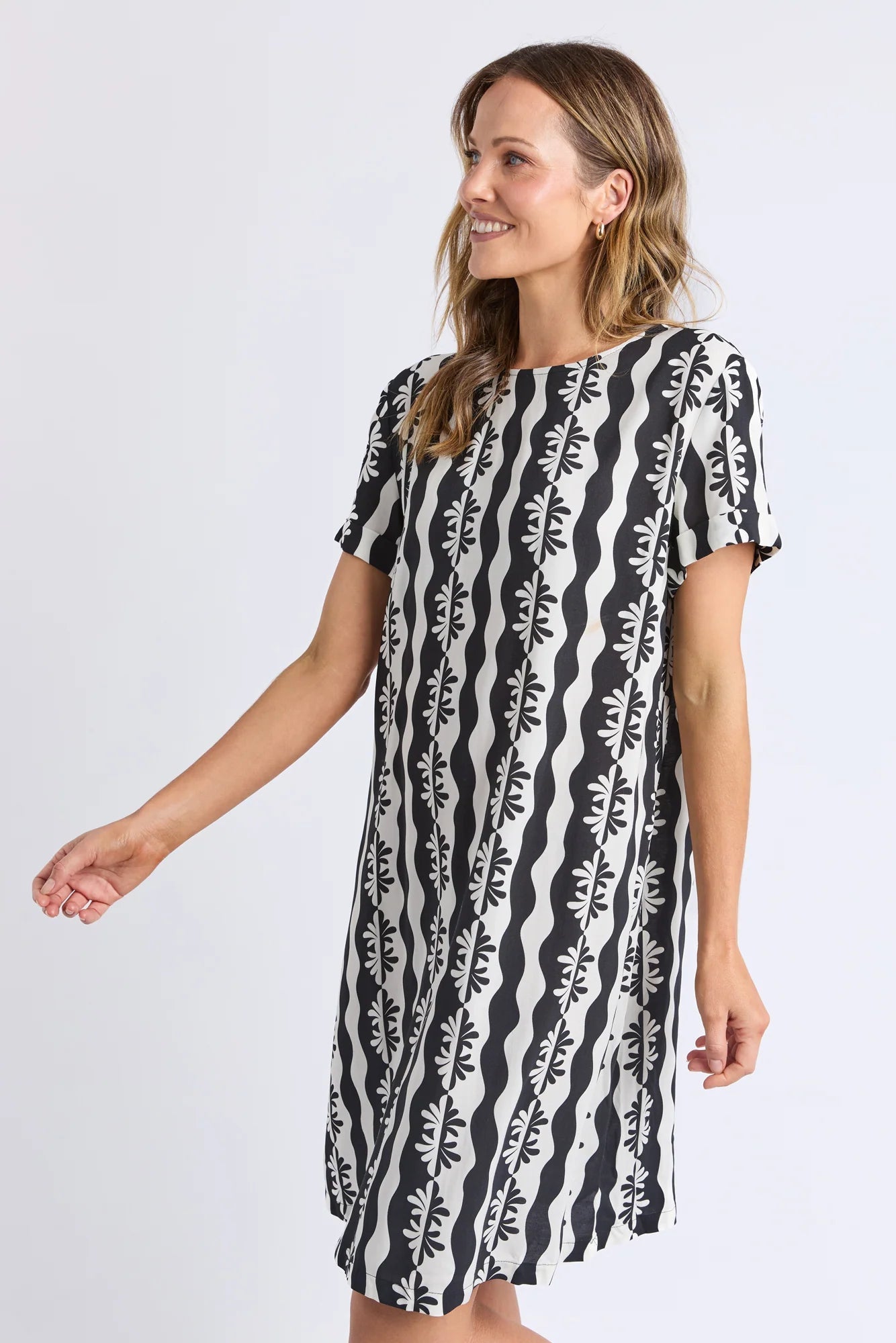 ELM CASA SHIFT DRESS - BLACK/MARSHMALLOW - THE VOGUE STORE