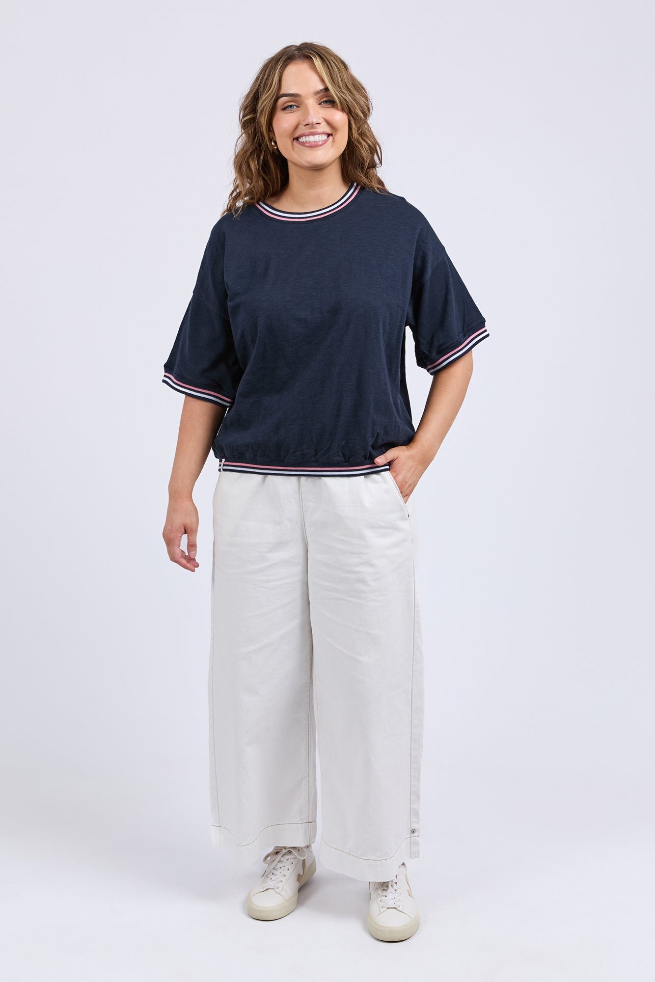 ELM FAYE S/S SWEAT - NAVY - THE VOGUE STORE