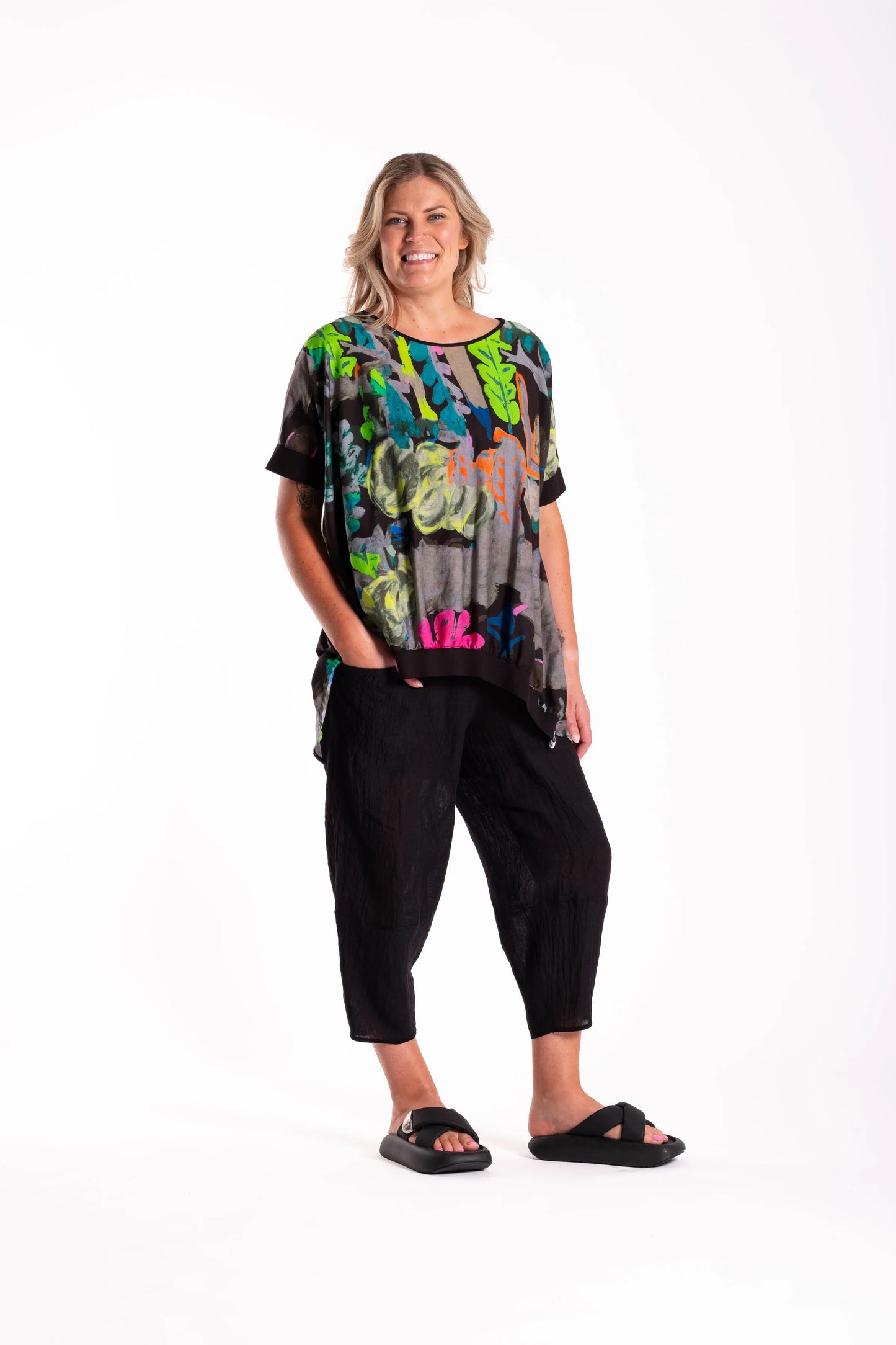 DEEANNE HOBBS LEESE TOP - DRESSED IN JOY - THE VOGUE STORE