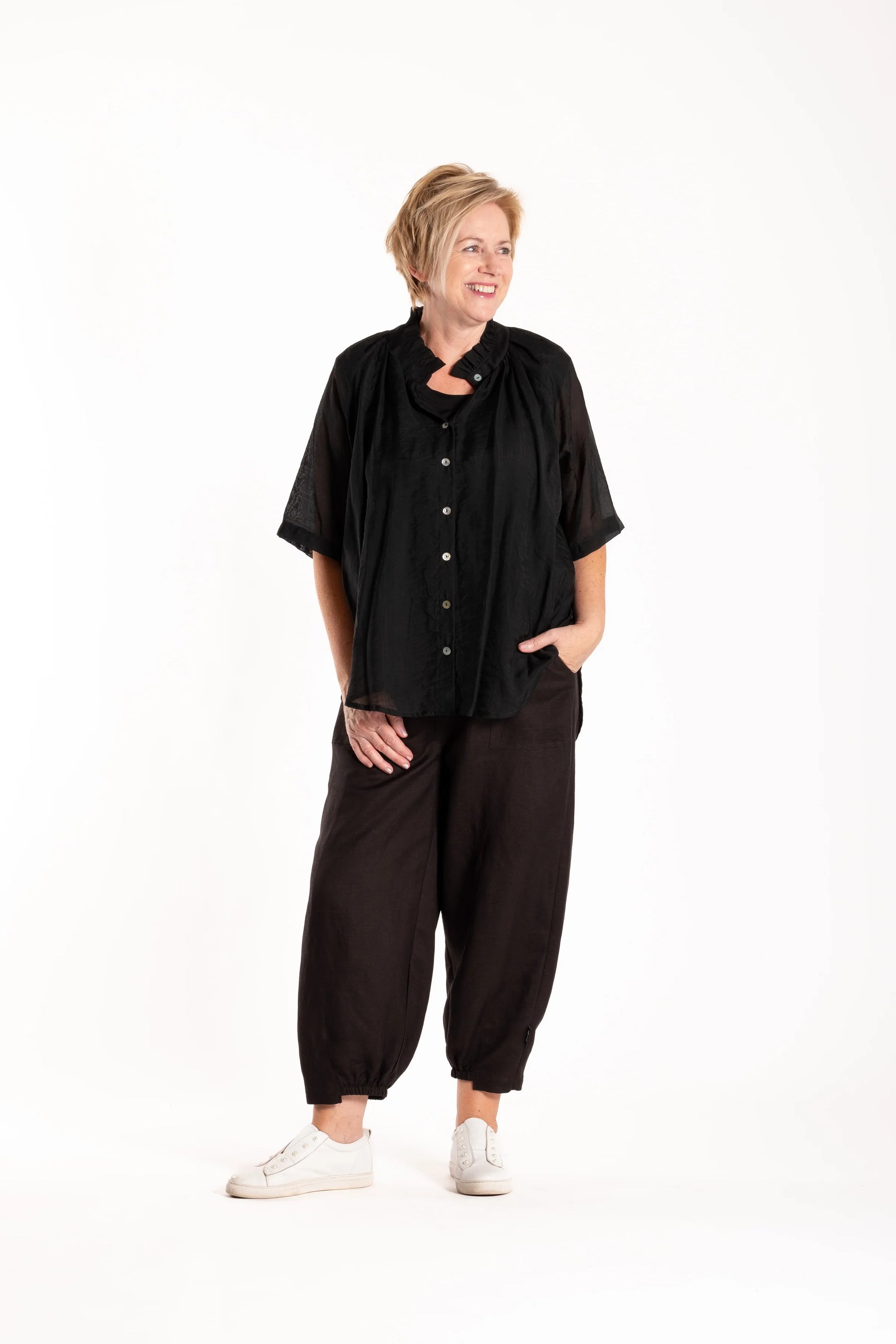 JELLICOE DELIGHT BLOUSE - BLACK - THE VOGUE STORE