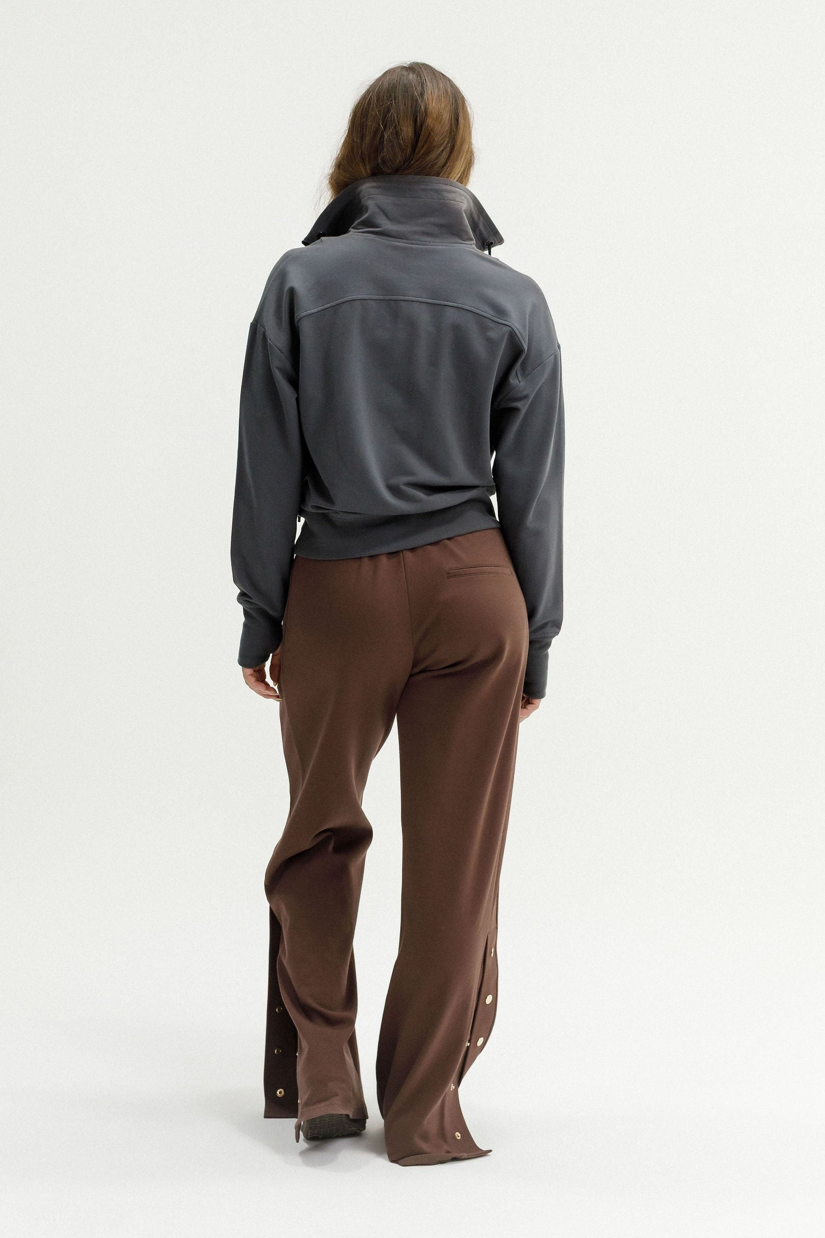 ROSE ROAD ABBOTT SWEATER - GRAPHITE - THE VOGUE STORE