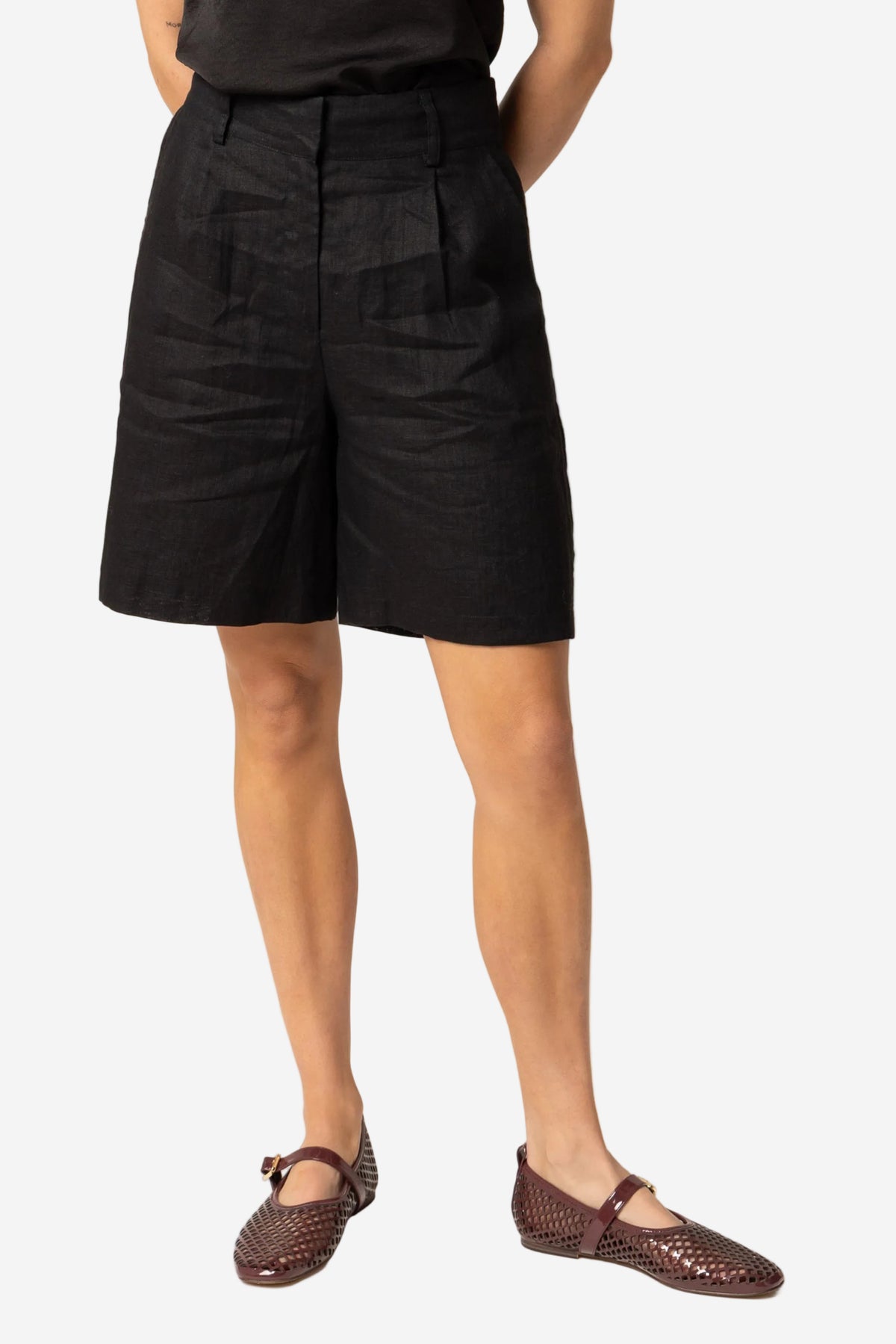 BILLIE THE LABEL BERMUDA SHORT - BLACK - THE VOGUE STORE