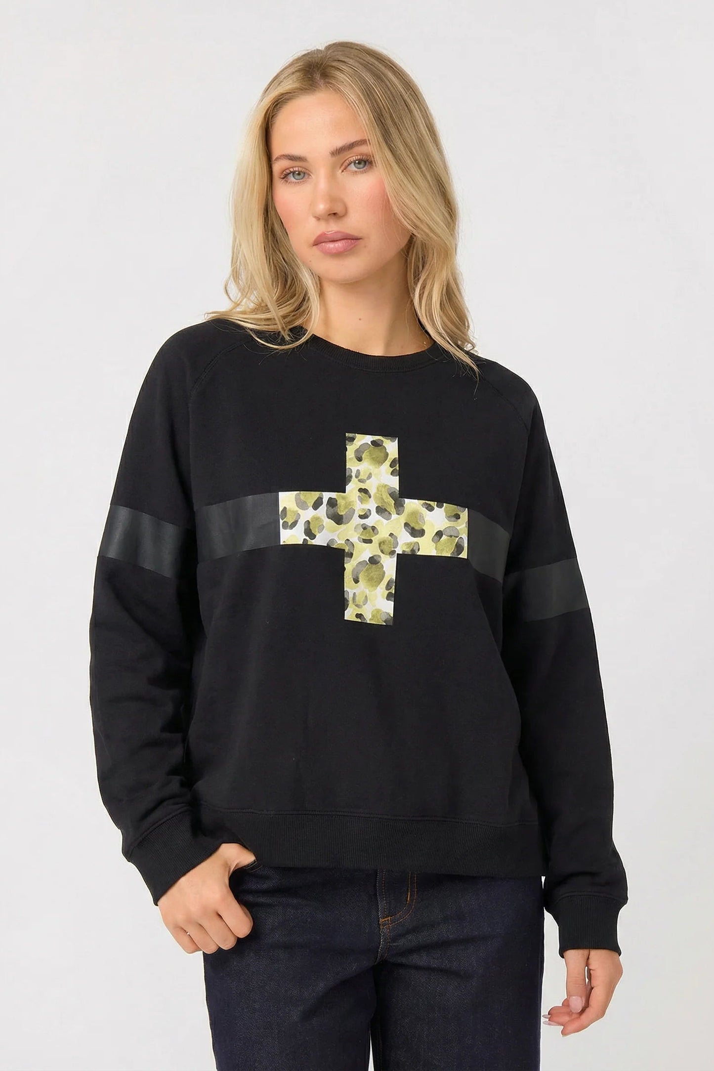 STELLA + GEMMA CLASSIC SWEAT - BLACK LEOPARDESS CROSS - THE VOGUE STORE