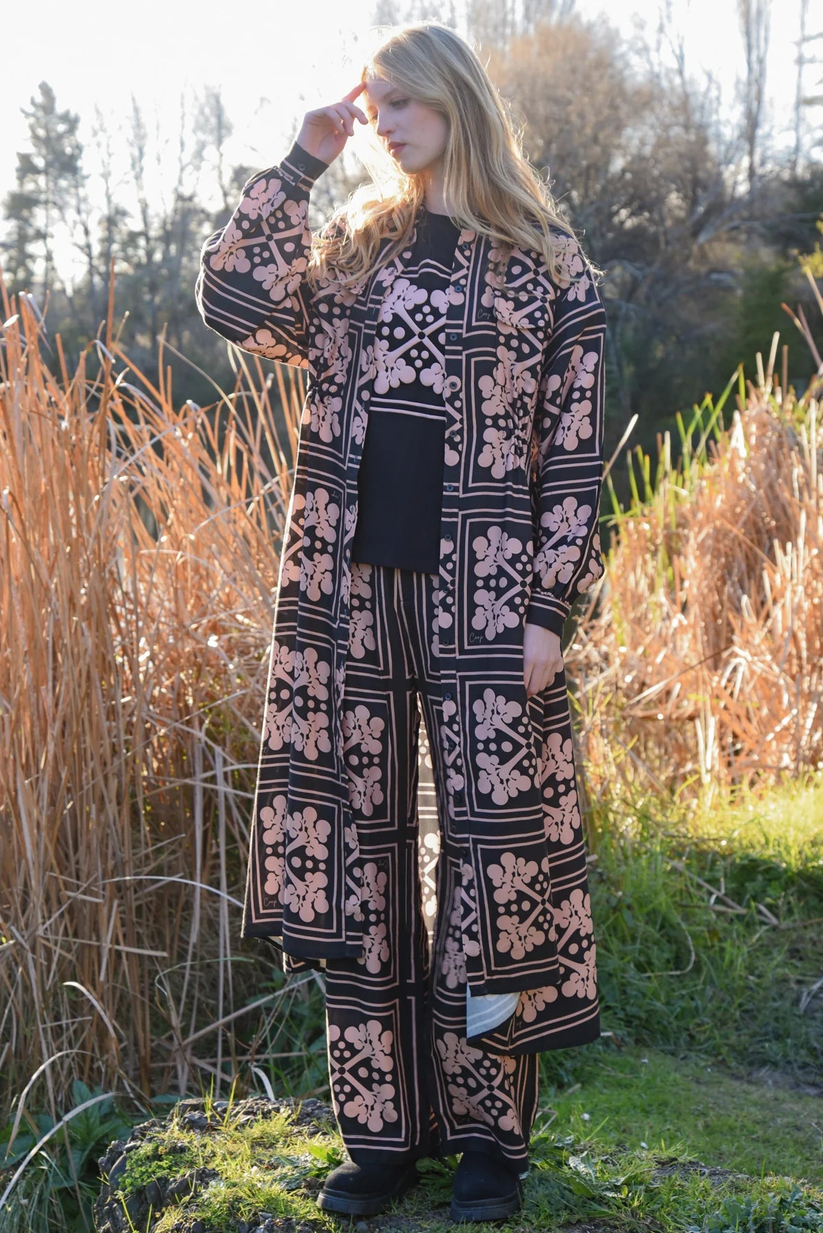 COOP CINCH FOREVER COAT DRESS - BLACK & PINK - THE VOGUE STORE