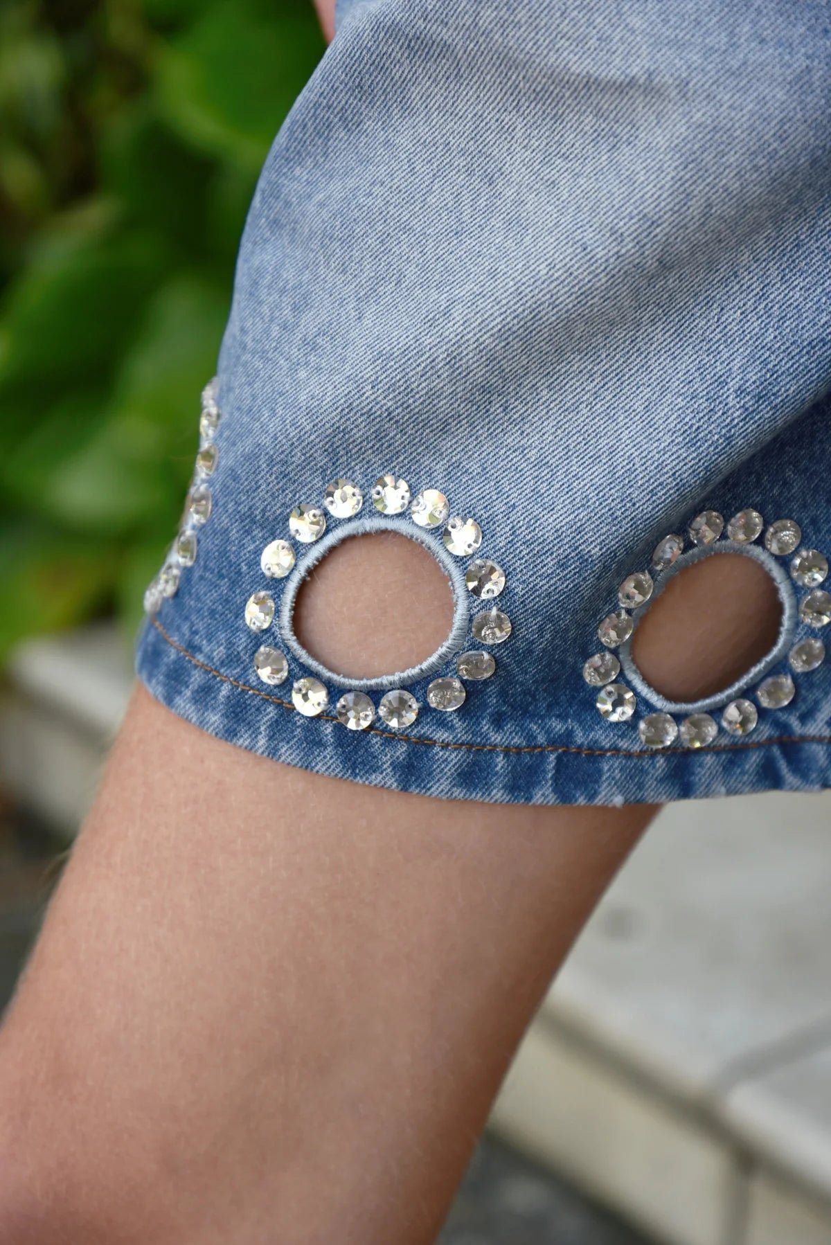 COOP SHINE BRIGHT SHORT - BLUE DENIM - THE VOGUE STORE