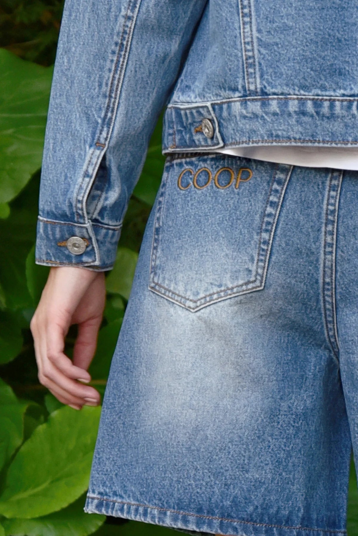 COOP SHINE BRIGHT SHORT - BLUE DENIM - THE VOGUE STORE