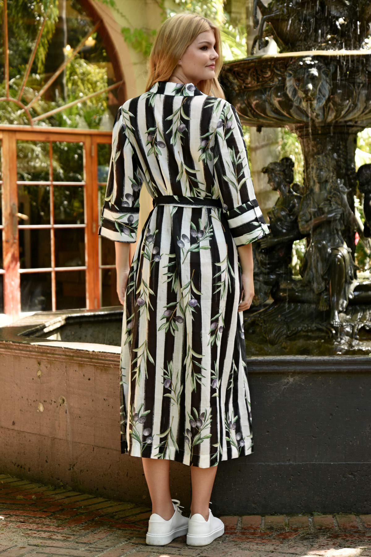 COOP STRIPE A POSE DRESS- BLACK & WHITE - THE VOGUE STORE