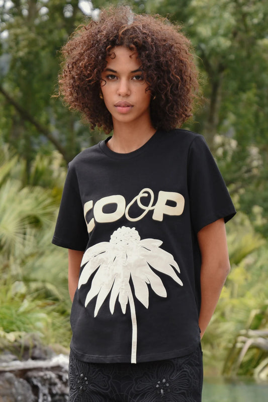 COOP BLOOM SERVICE T-SHIRT - BLACK & CREAM - THE VOGUE STORE