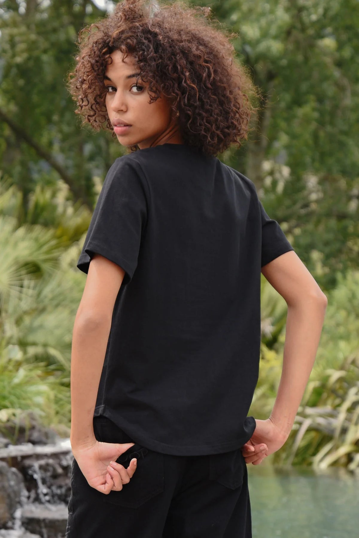COOP BLOOM SERVICE T-SHIRT - BLACK & CREAM - THE VOGUE STORE