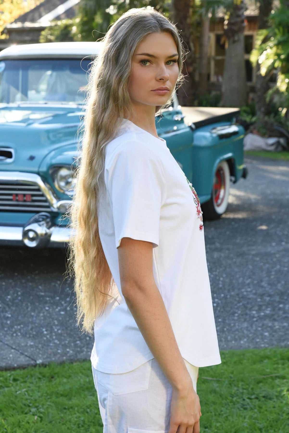 COOP GLAM BERRY T-SHIRT - WHITE - THE VOGUE STORE