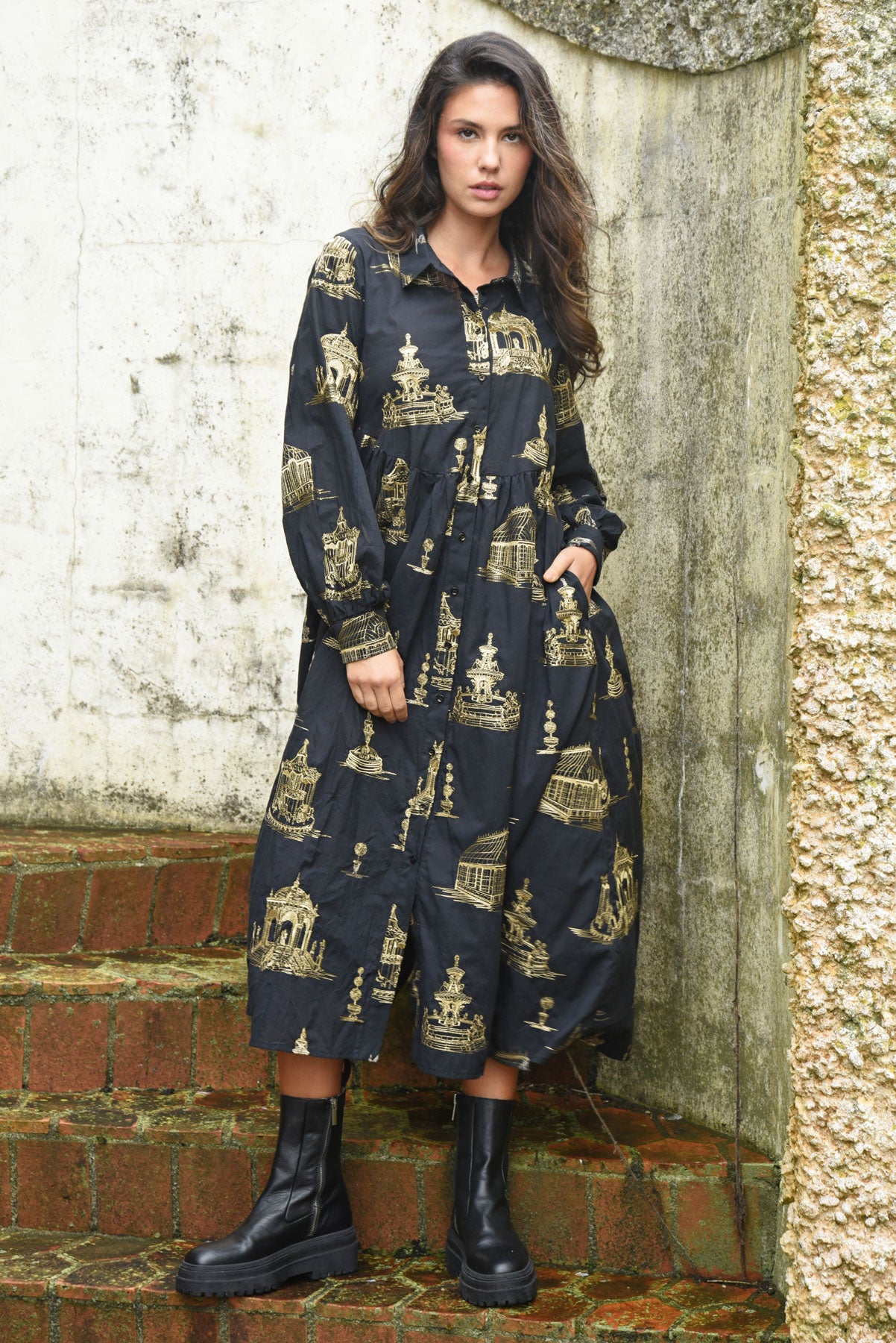 COOP LOOM WITH A VIEW DRESS - BLACK & GOLD - THE VOGUE STORE