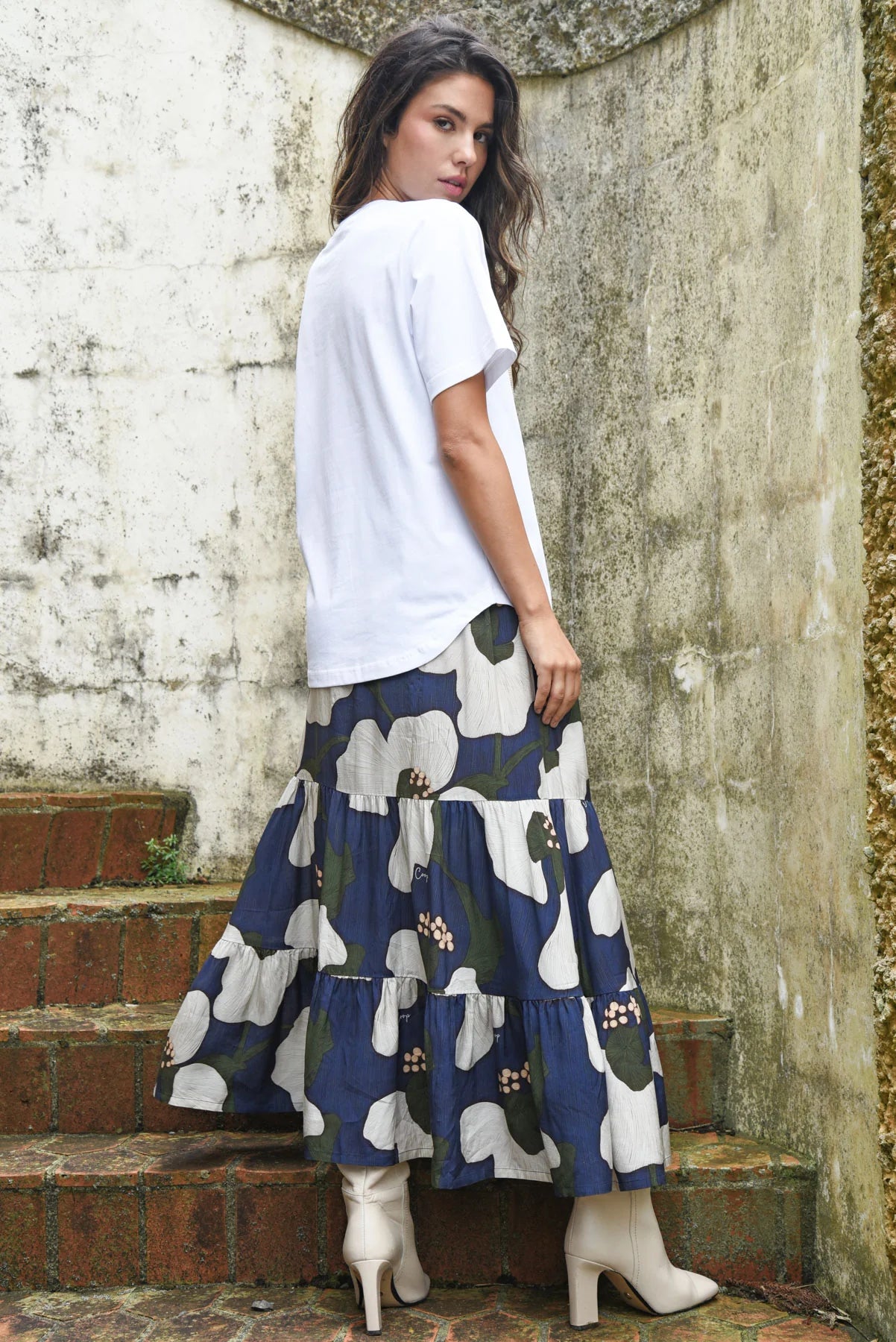 COOP TIER FACTOR SKIRT - NAVY FLORAL - THE VOGUE STORE