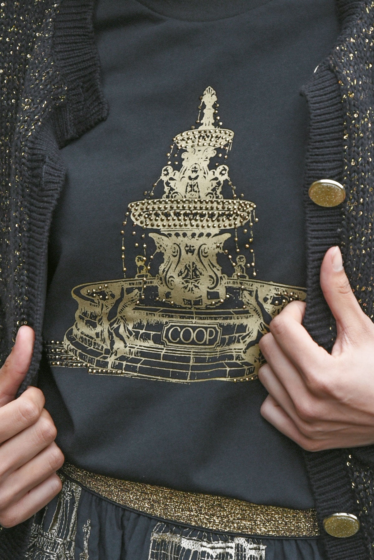 COOP FOUNTAIN OF SPARKLE T-SHIRT - BLACK - THE VOGUE STORE