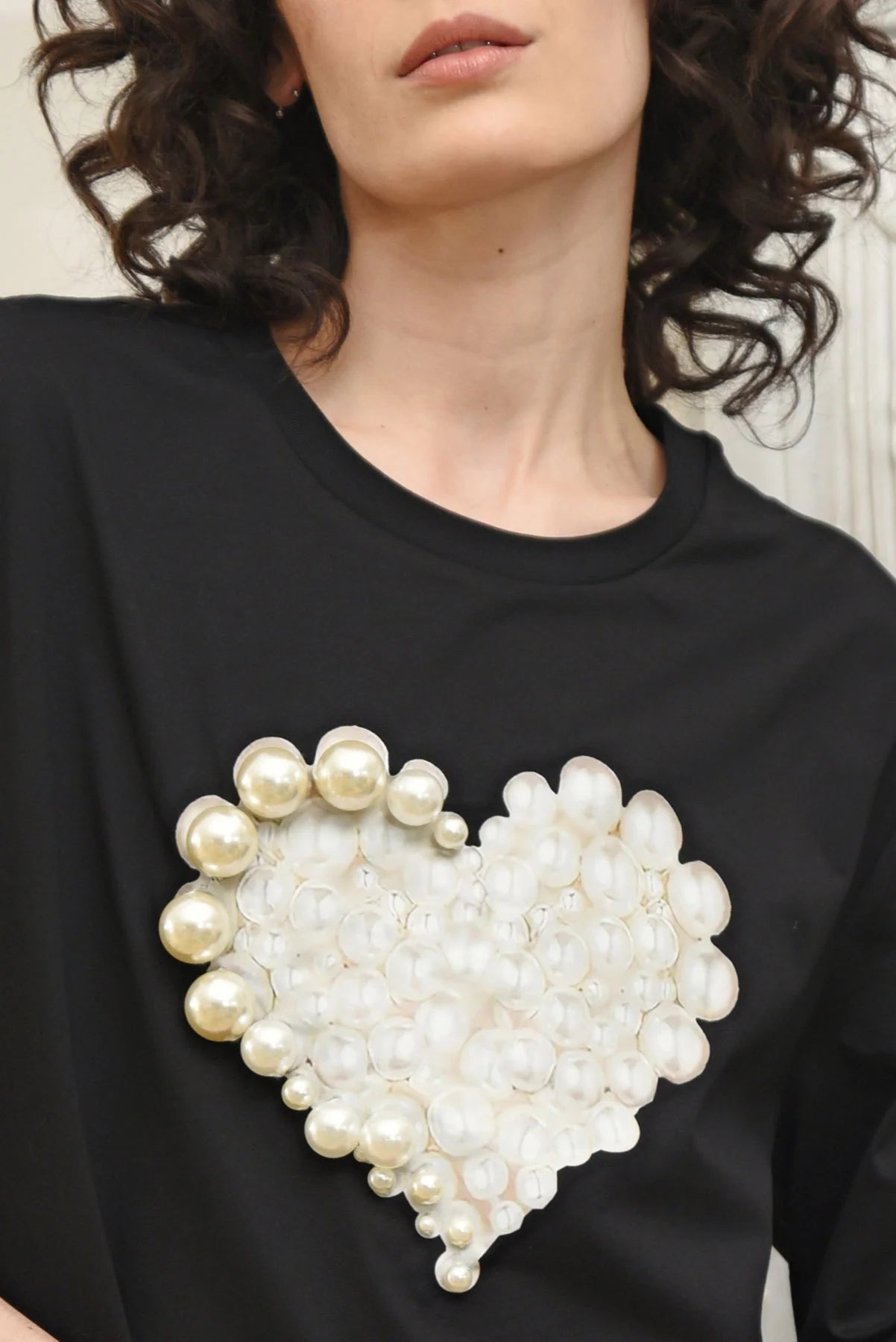 CURATE PEARL UP TEE - BLACK - THE VOGUE STORE
