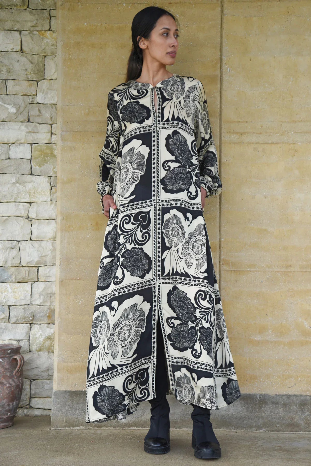 CURATE THE ART OF GIVING DRESS - BLACK VINTAGE
