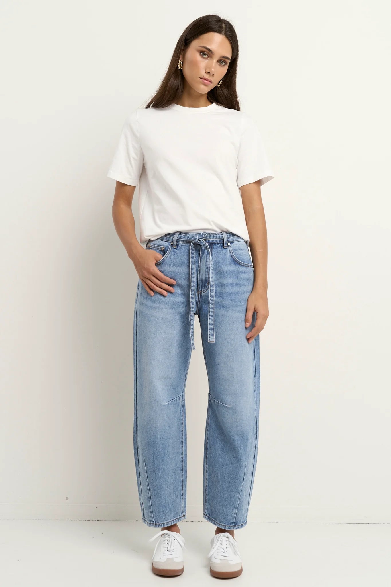 STORIES BE TOLD CAMPUS LIGHT BLUE TIE WAIST BARREL JEANS - THE VOGUE STORE