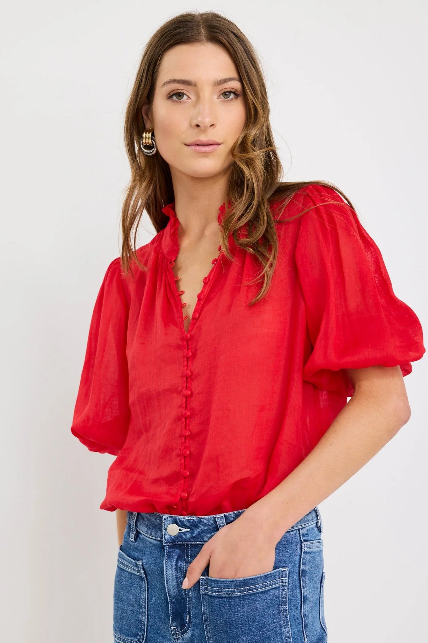 IVY + JACK CONTINUANCE POPPY RAMINE HIGH NECK BUTTONED SS TOP  - THE VOGUE STORE
