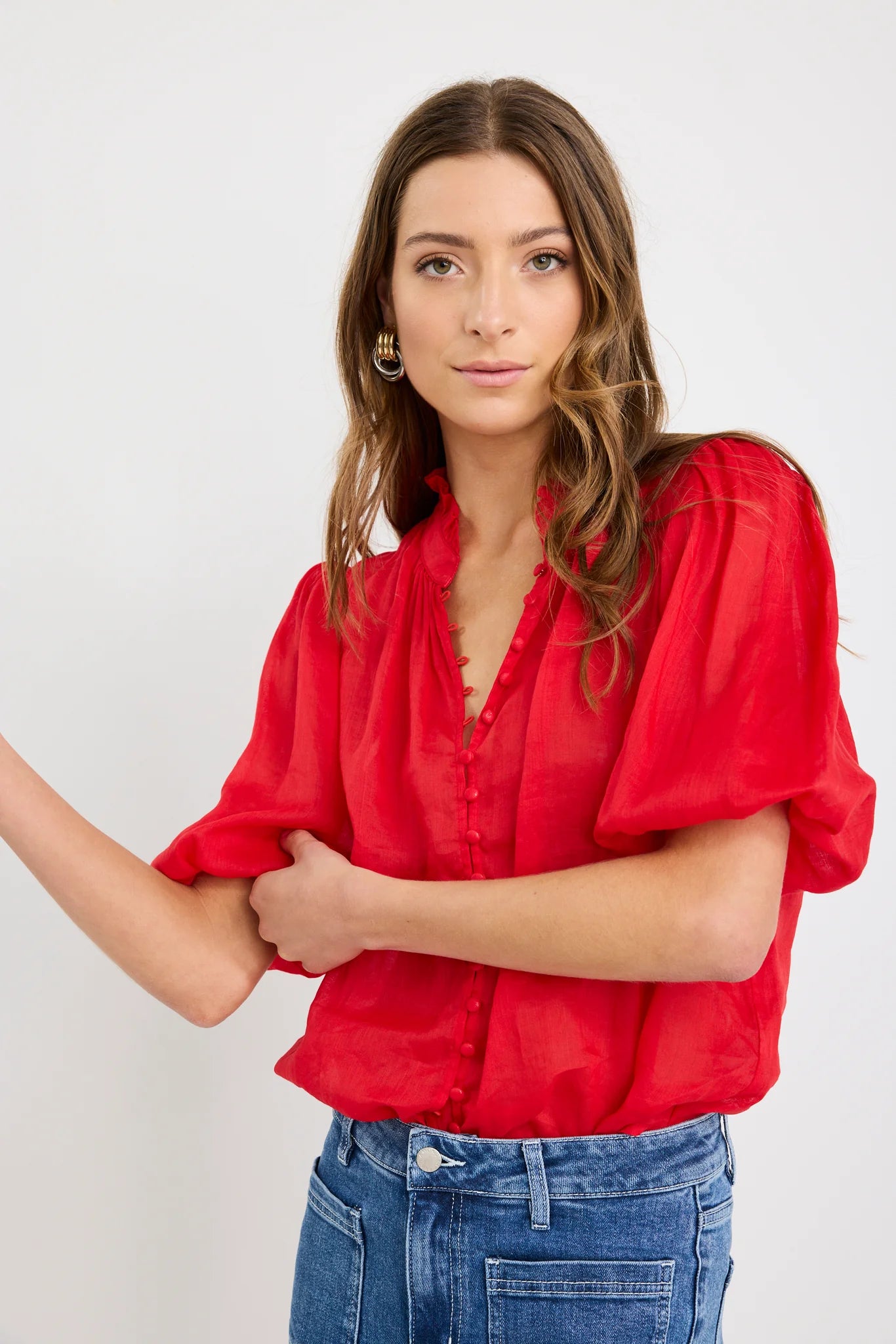 IVY + JACK CONTINUANCE POPPY RAMINE HIGH NECK BUTTONED SS TOP  - THE VOGUE STORE