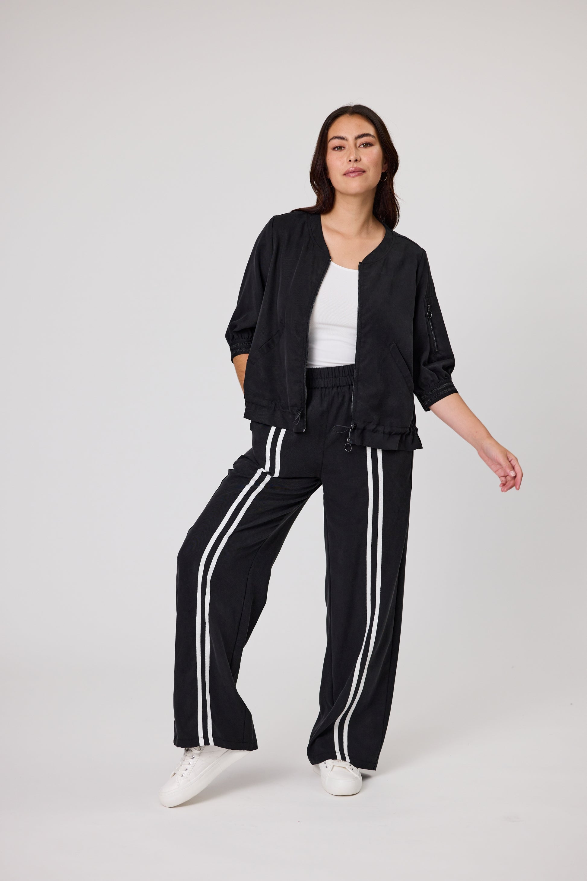 DUO AUBREY JACKET - BLACK -THE VOGUE STORE