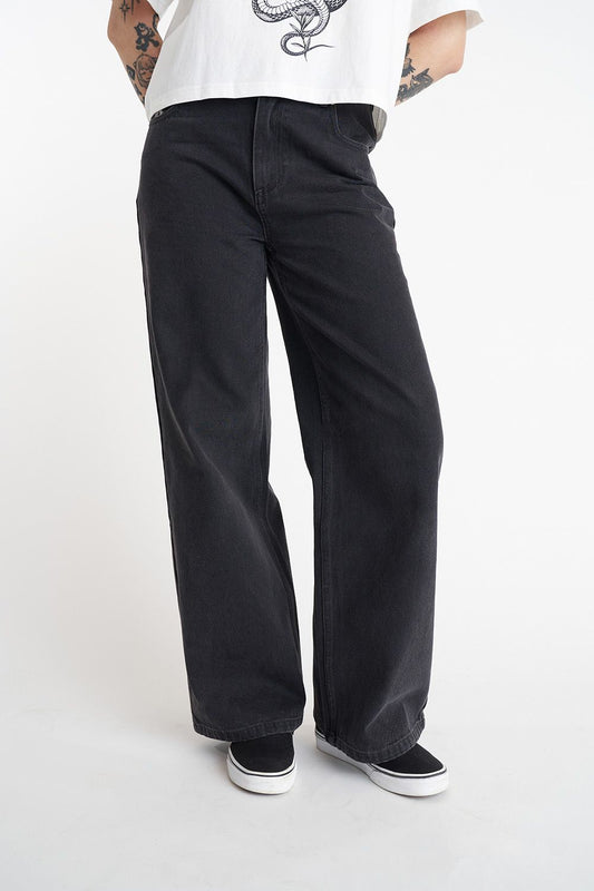 HUFFER BAGGY DEMIN JEAN - BLACK WASH - THE VOGUE STORE